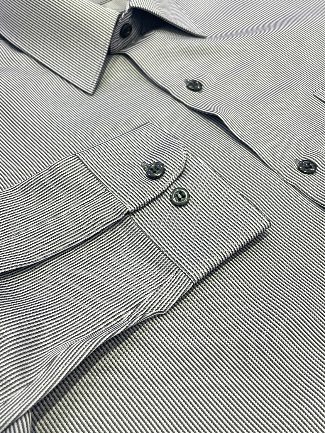 黑白直條紋大尺碼男長袖襯衫8