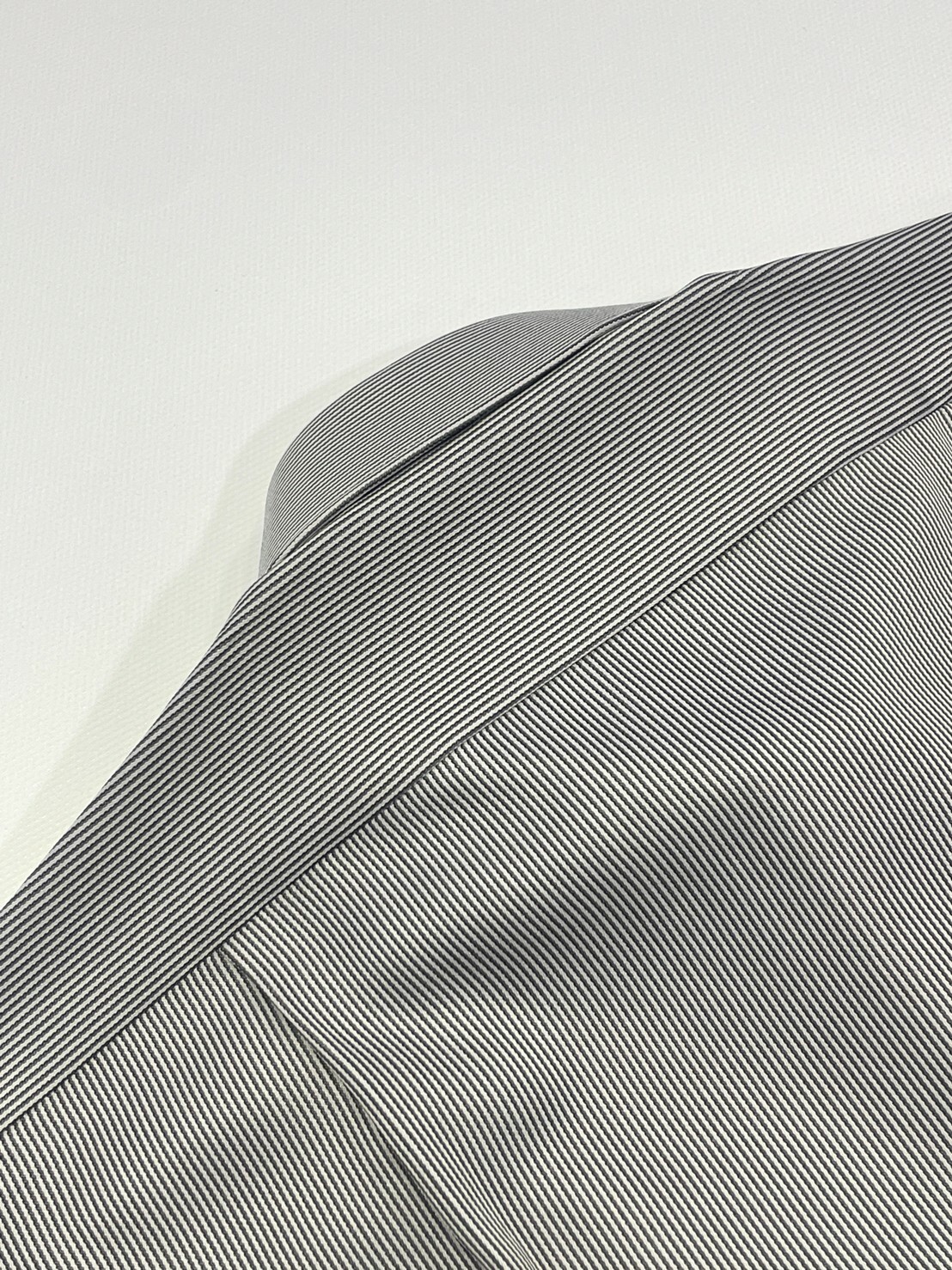 黑白直條紋大尺碼男長袖襯衫9