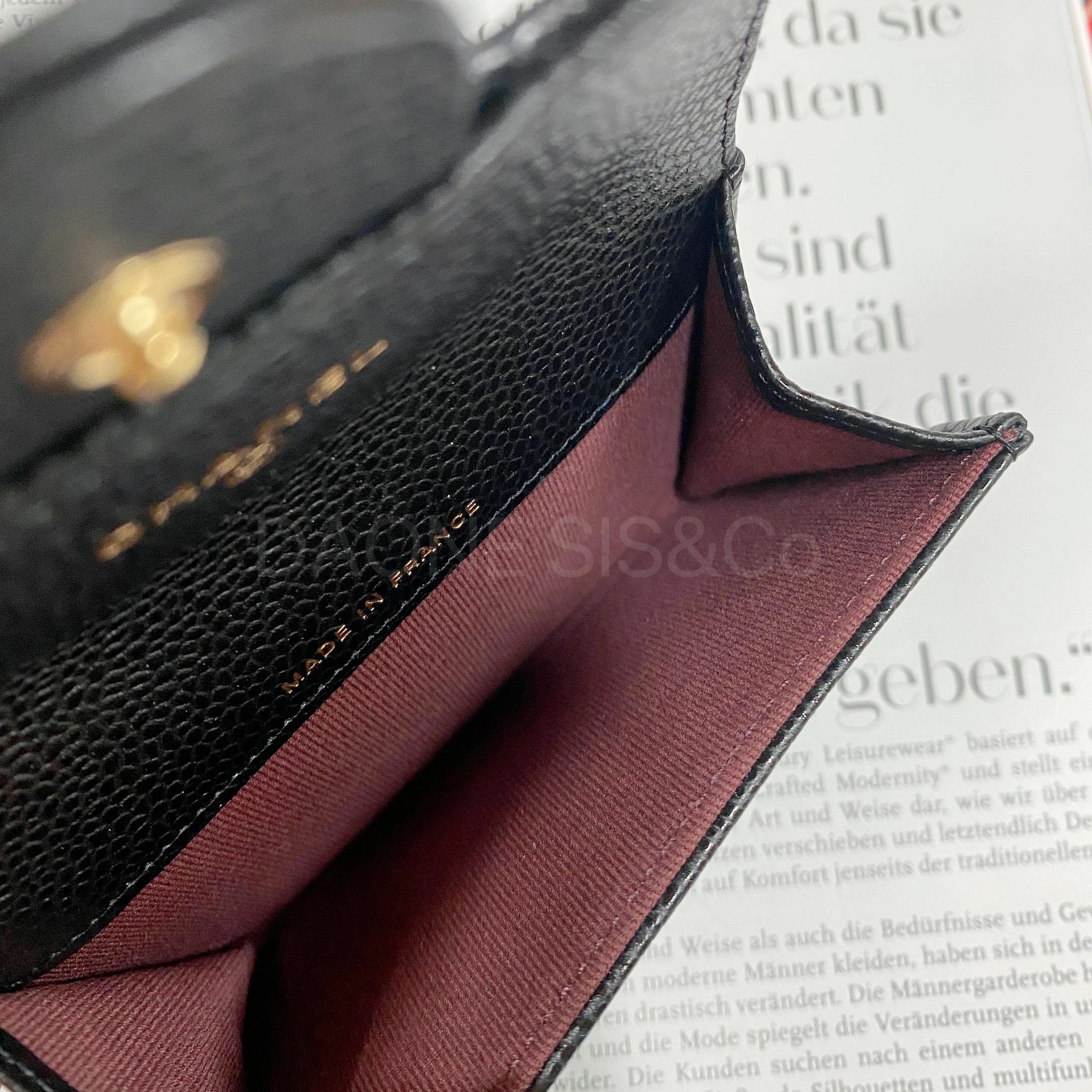 CHANEL 黑金牛經典單層卡包