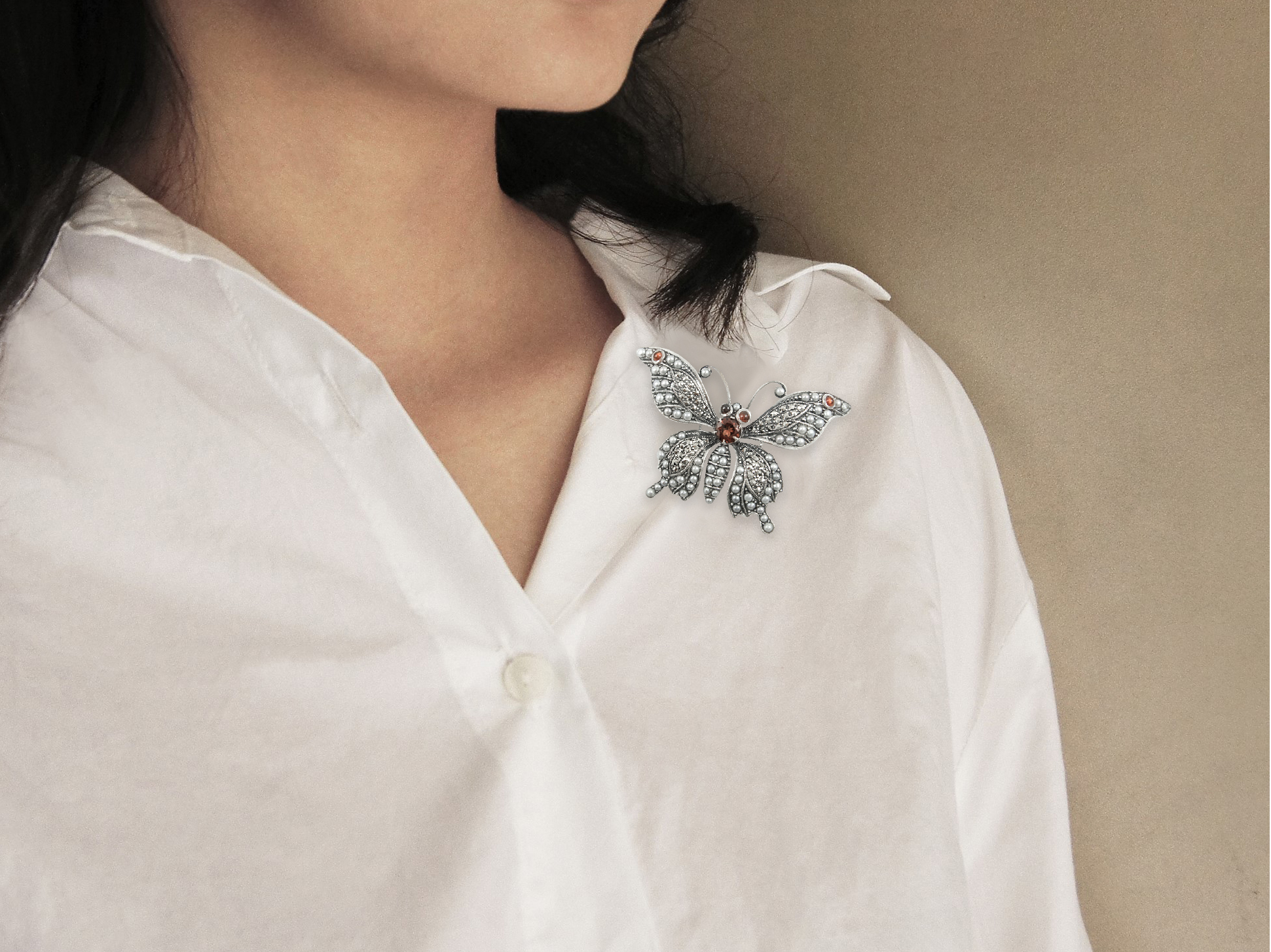 蝴蝶紅榴石珍珠胸針OP1341