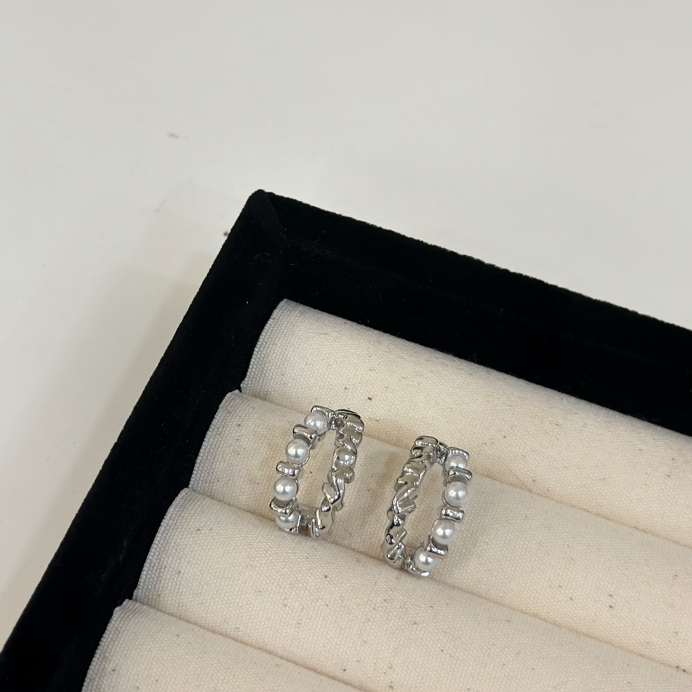 過目．雙層珍珠不規則C字圈