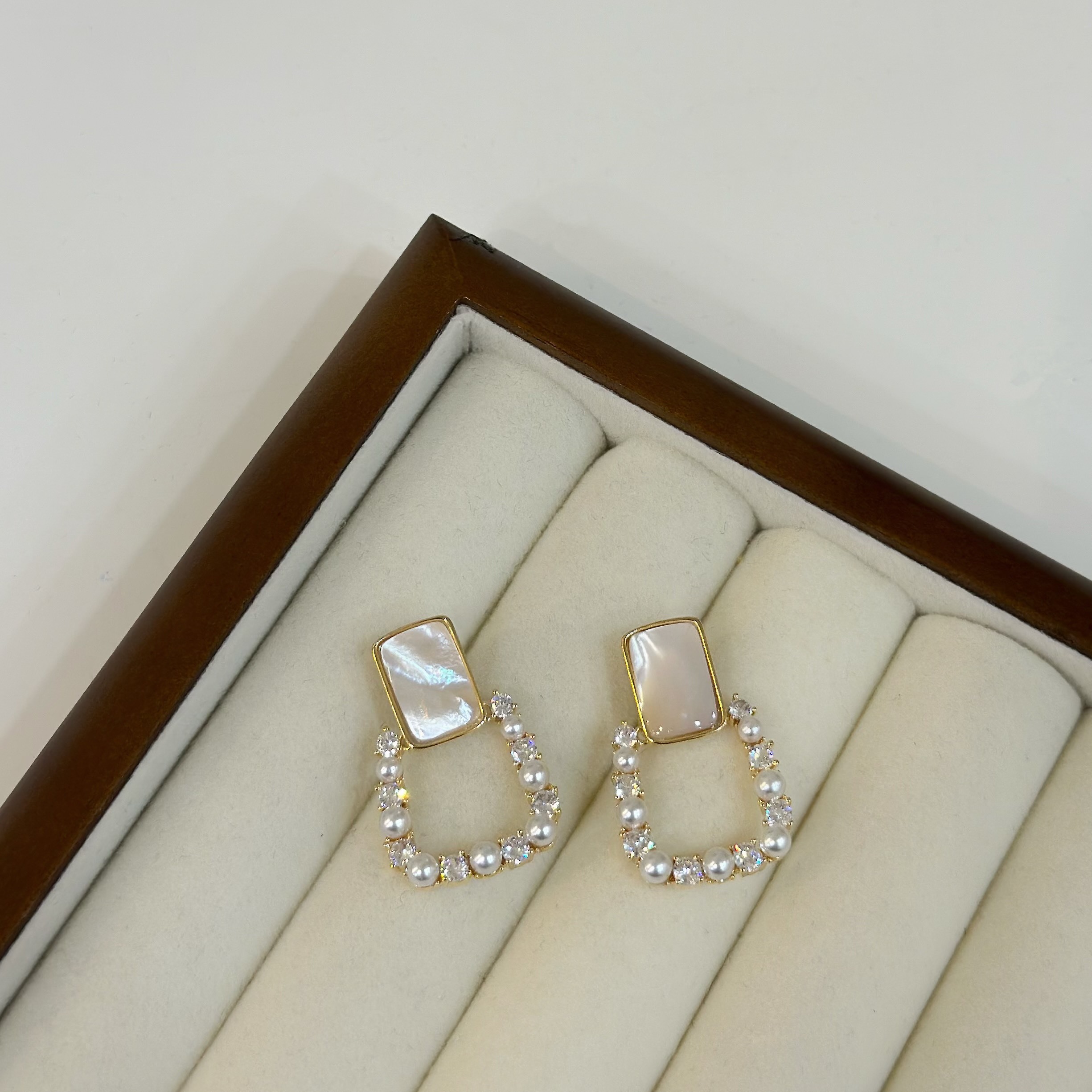 日夢．白貝方塊珍珠排鑽垂吊