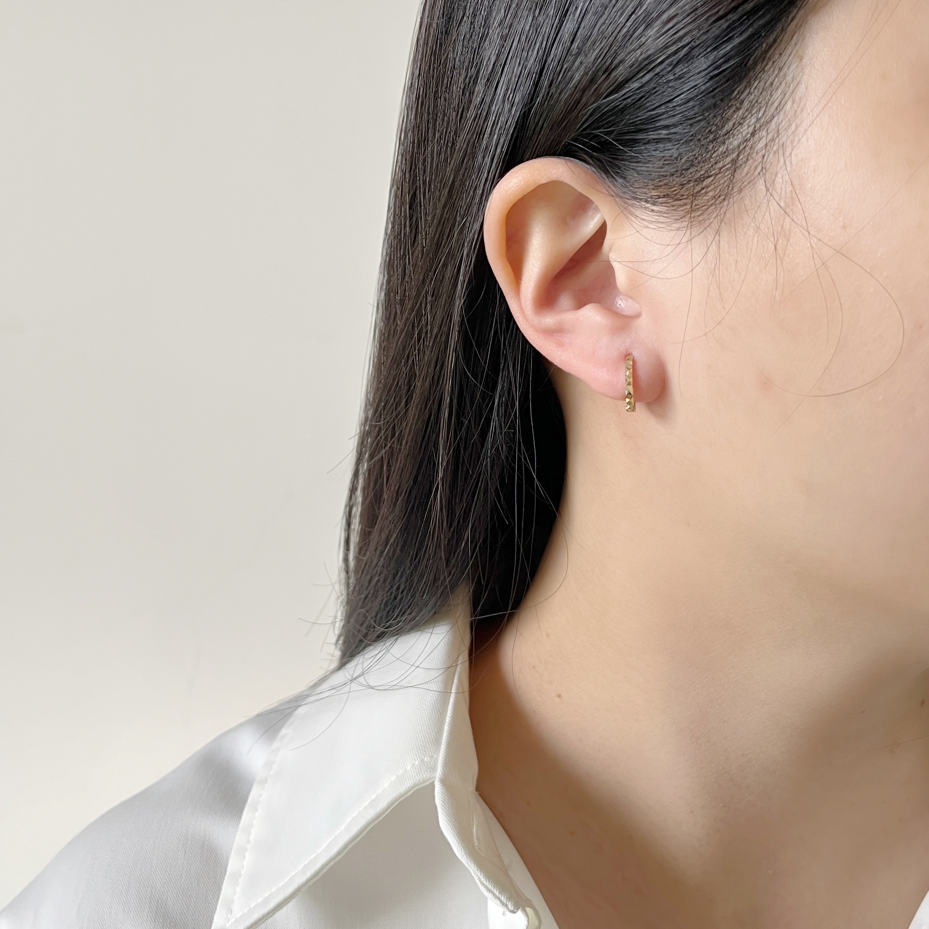 14k細菱切割9mm扣式耳圈