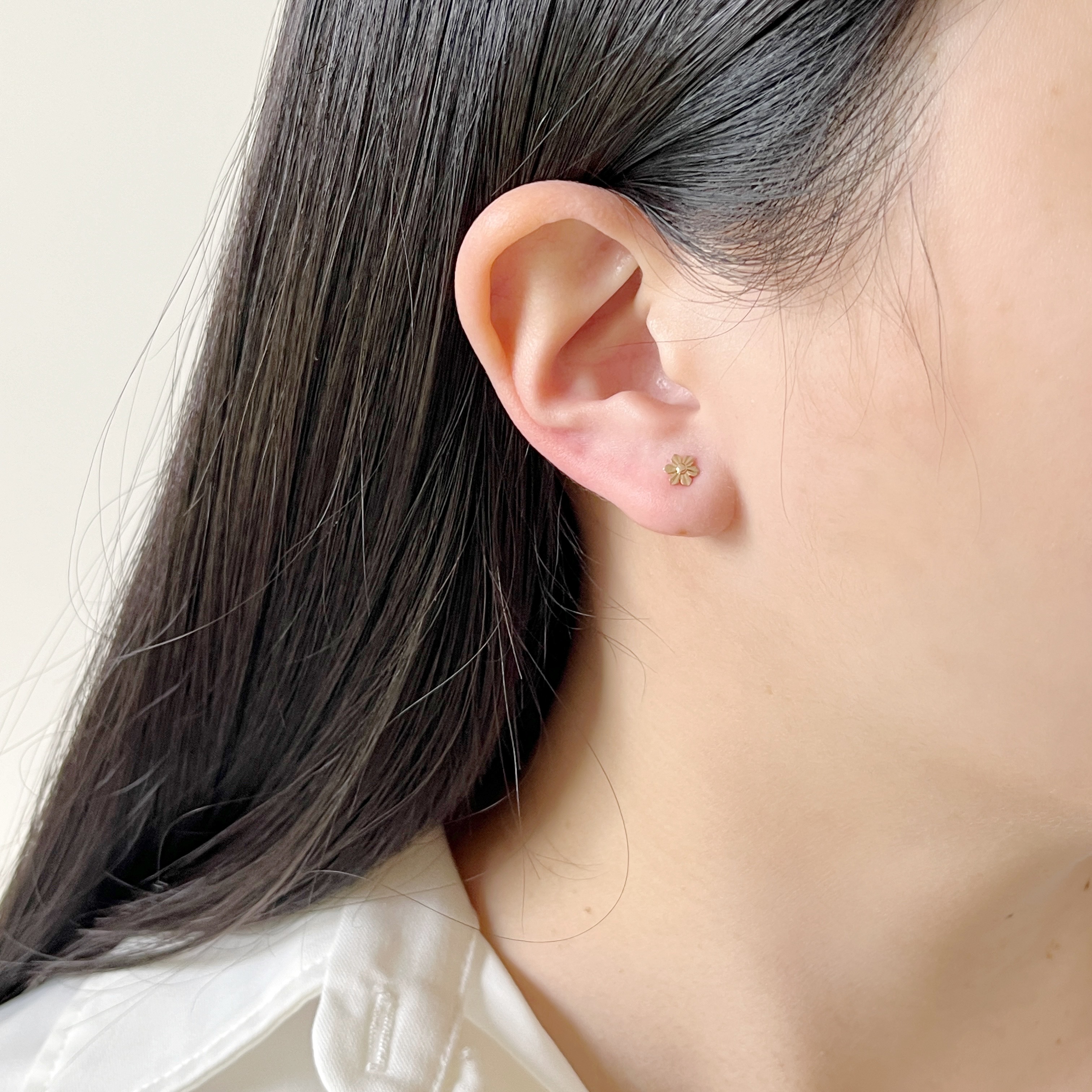 14k閃閃小花轉珠耳環