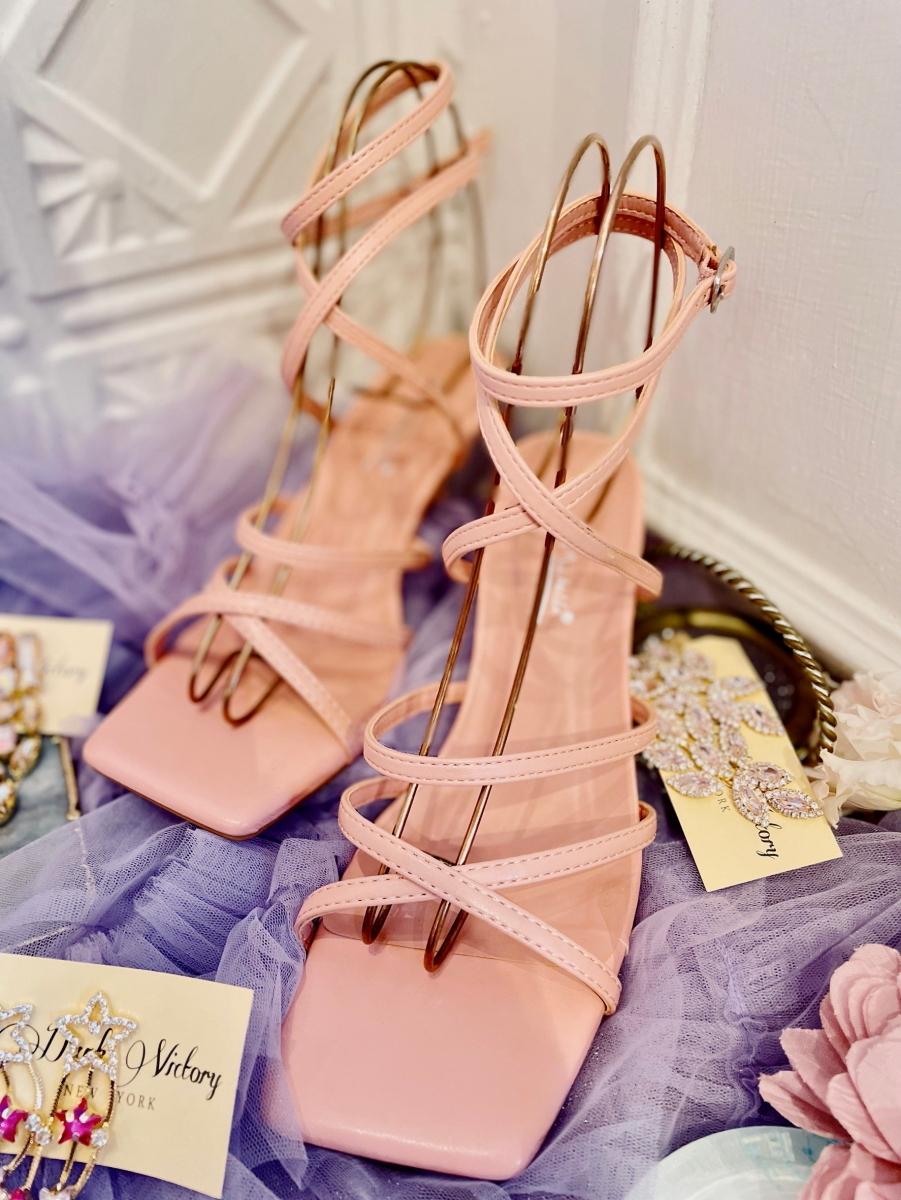 Entrancing Moment 粉红色繞踝高跟鞋