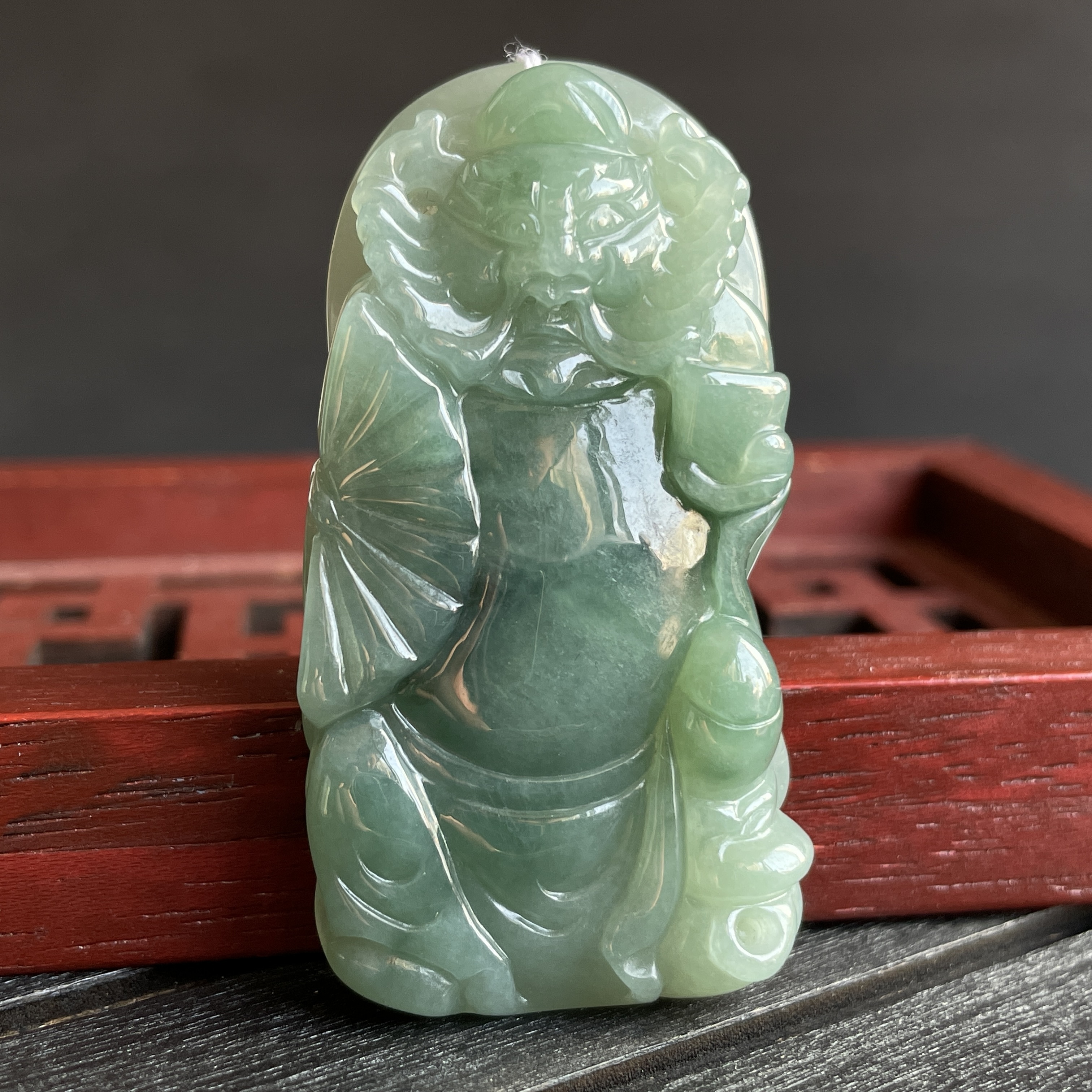 J1371 翡翠冰糯油綠鍾馗吊墜