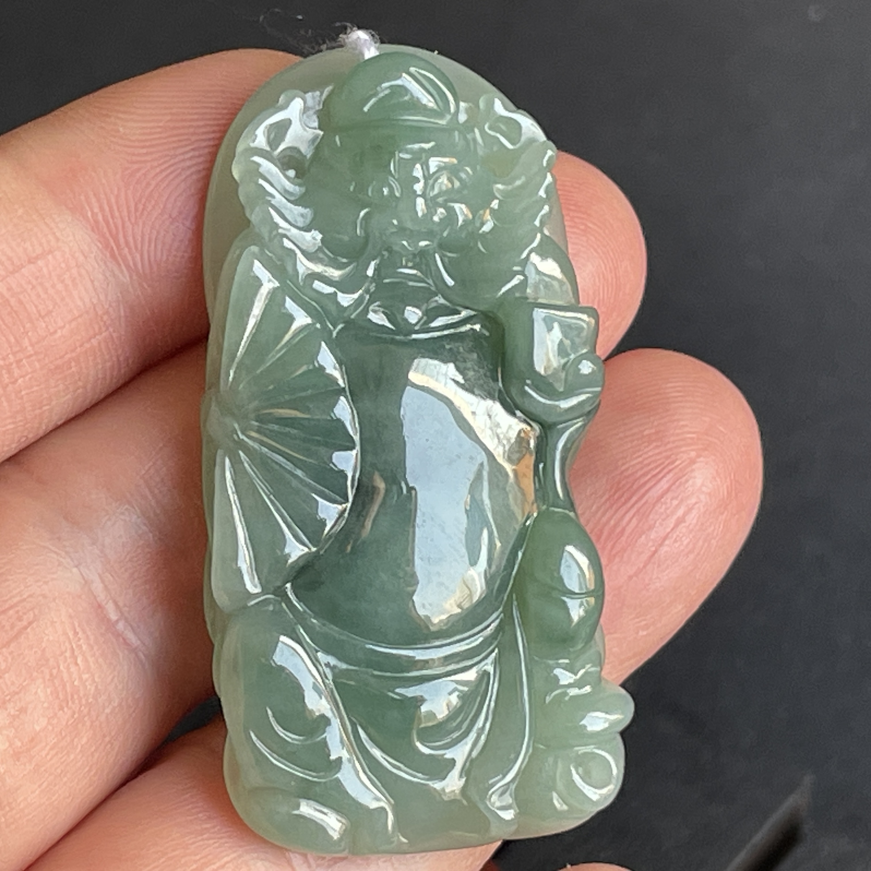 J1371 翡翠冰糯油綠鍾馗吊墜