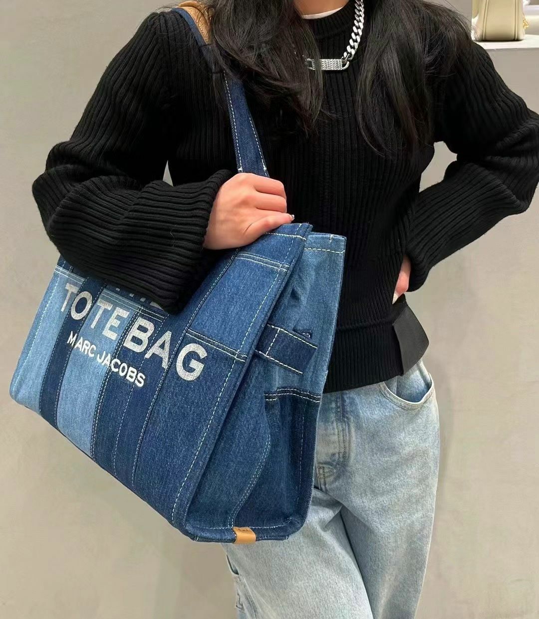 【預購】Marc Jacobs Z041301 牛仔拼色tote包 (大號)