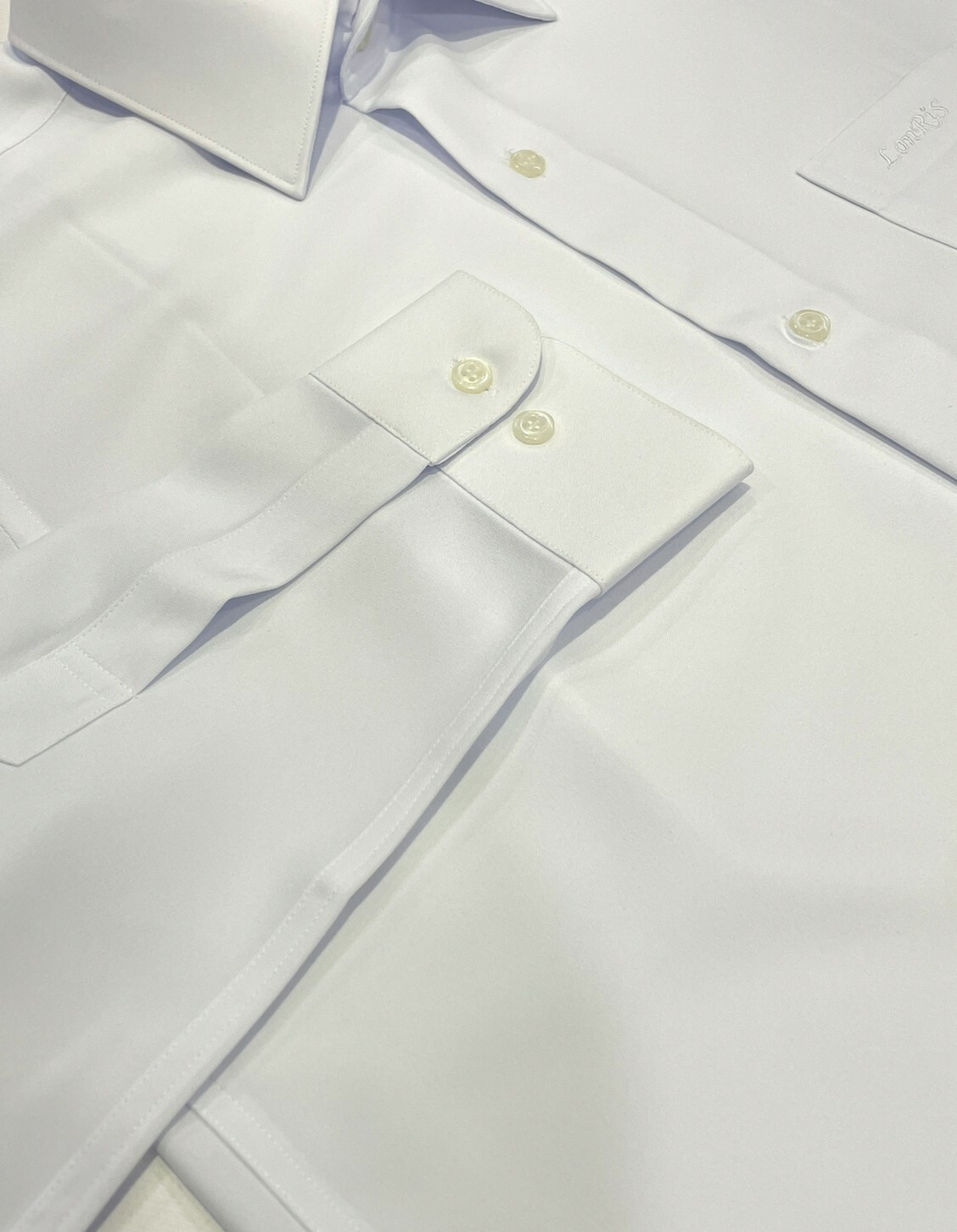 白色素面大尺碼男長袖襯衫8