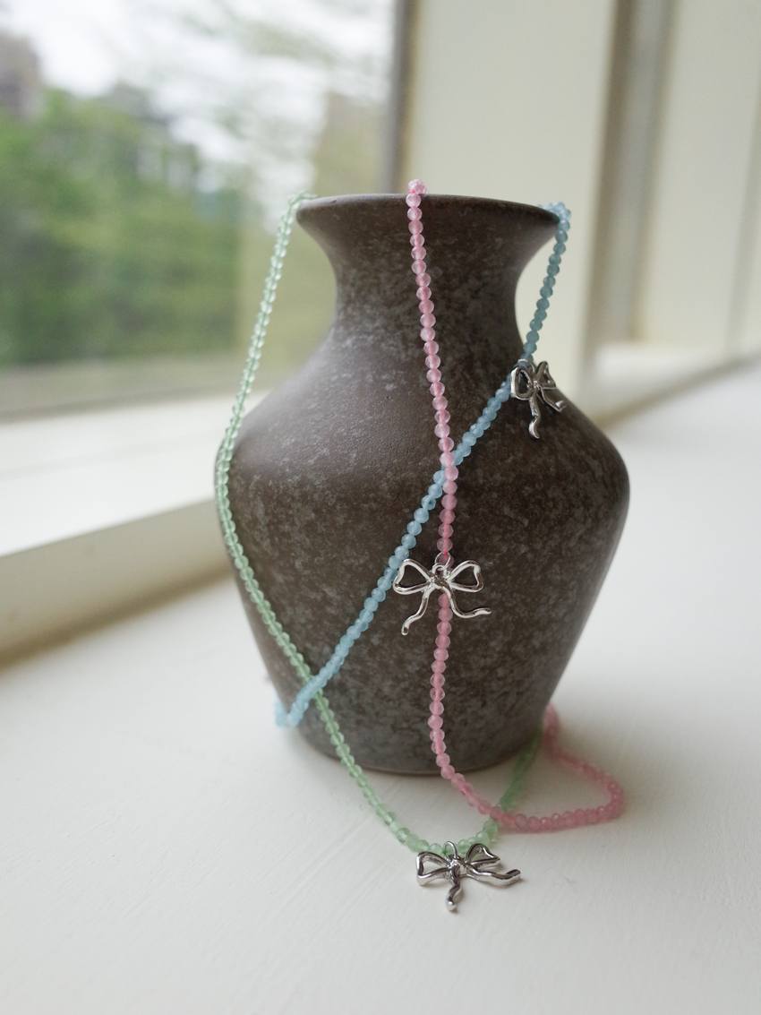 macaron mist bead bow necklace