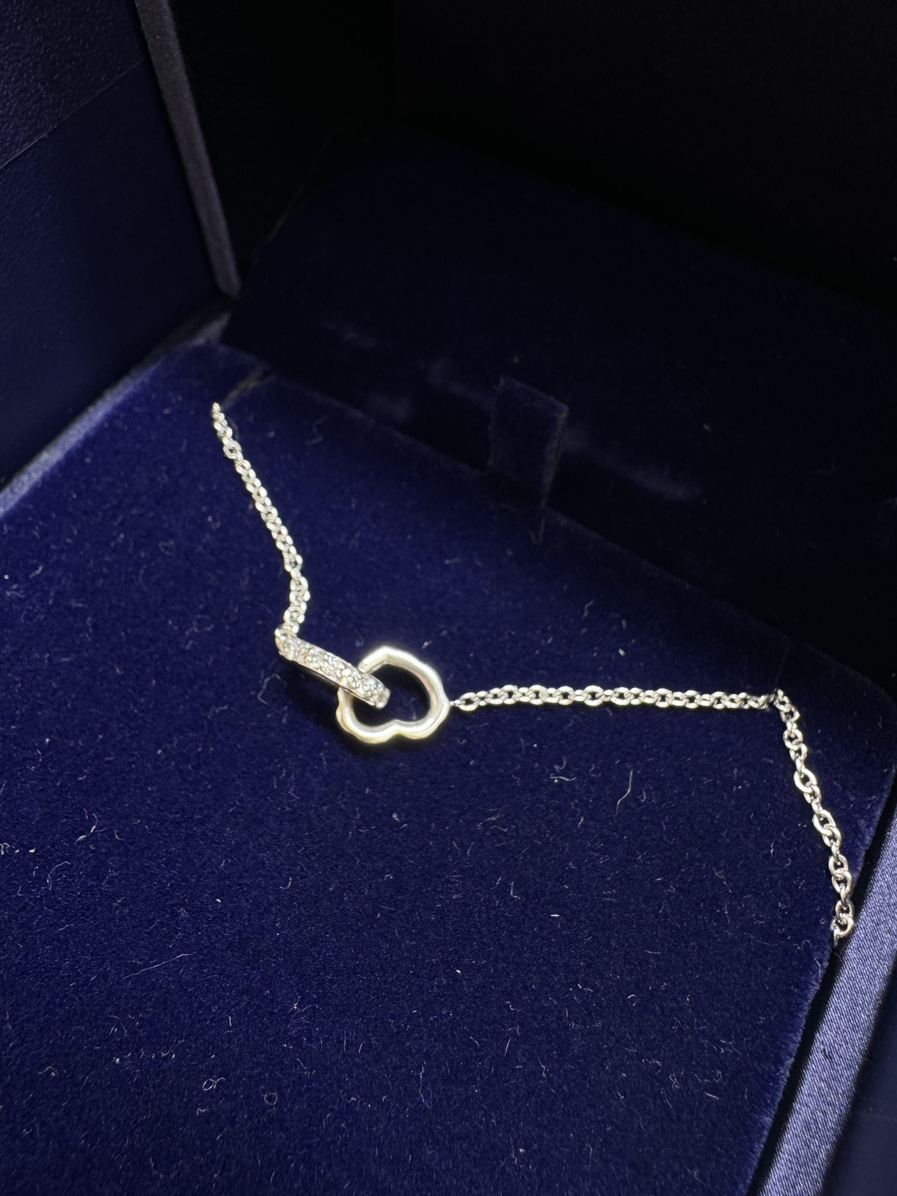 周大福 18K天然鑽石心型頸鏈 16粒0.24卡