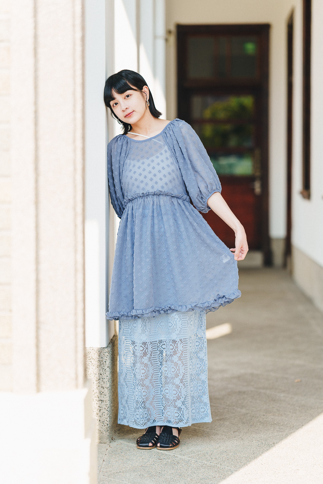 假日島花季！雙綁帶提花上衣(三色-莫蘭迪藍)