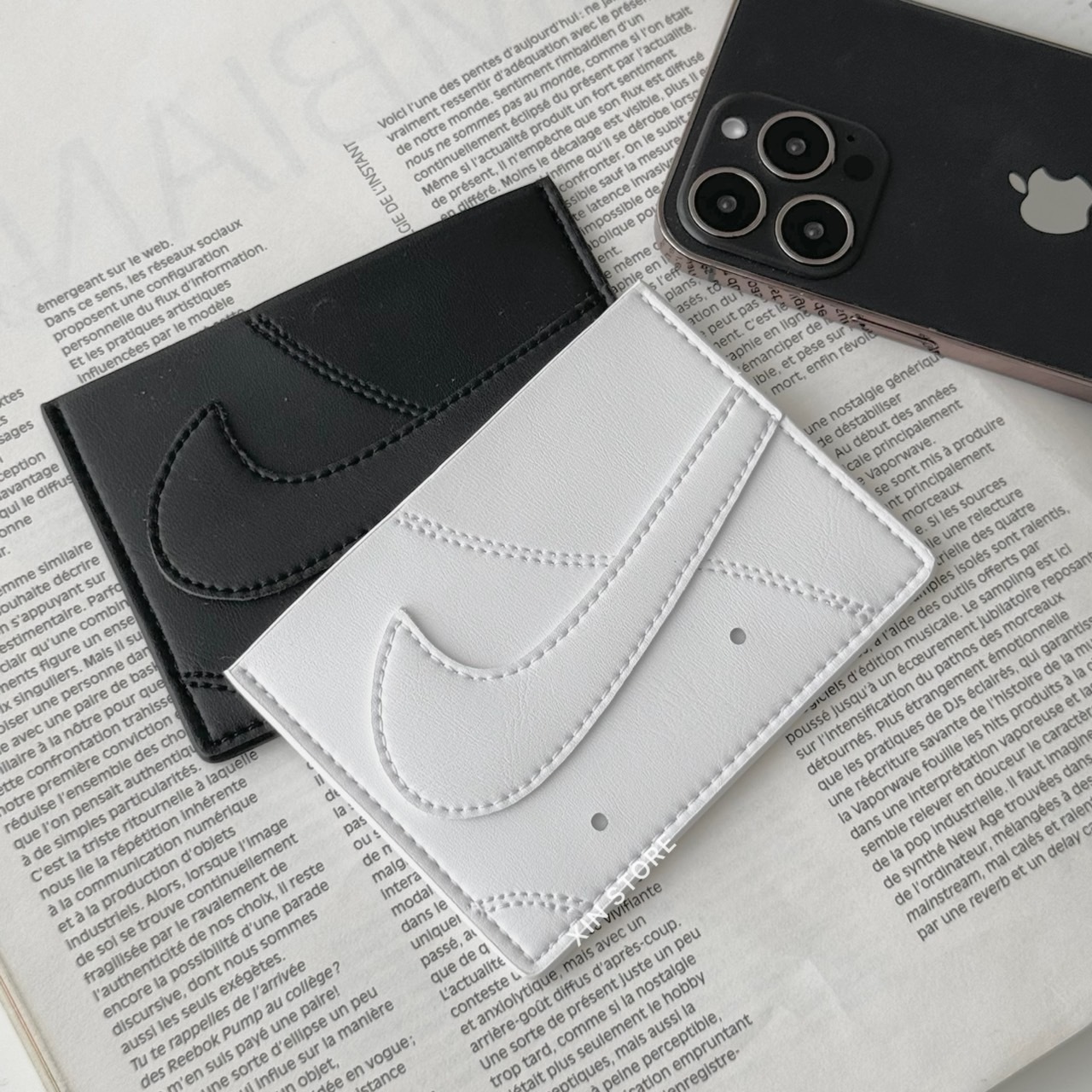 【現貨】Nike Icon Air Force 1 小勾 素色 卡包 黑 白