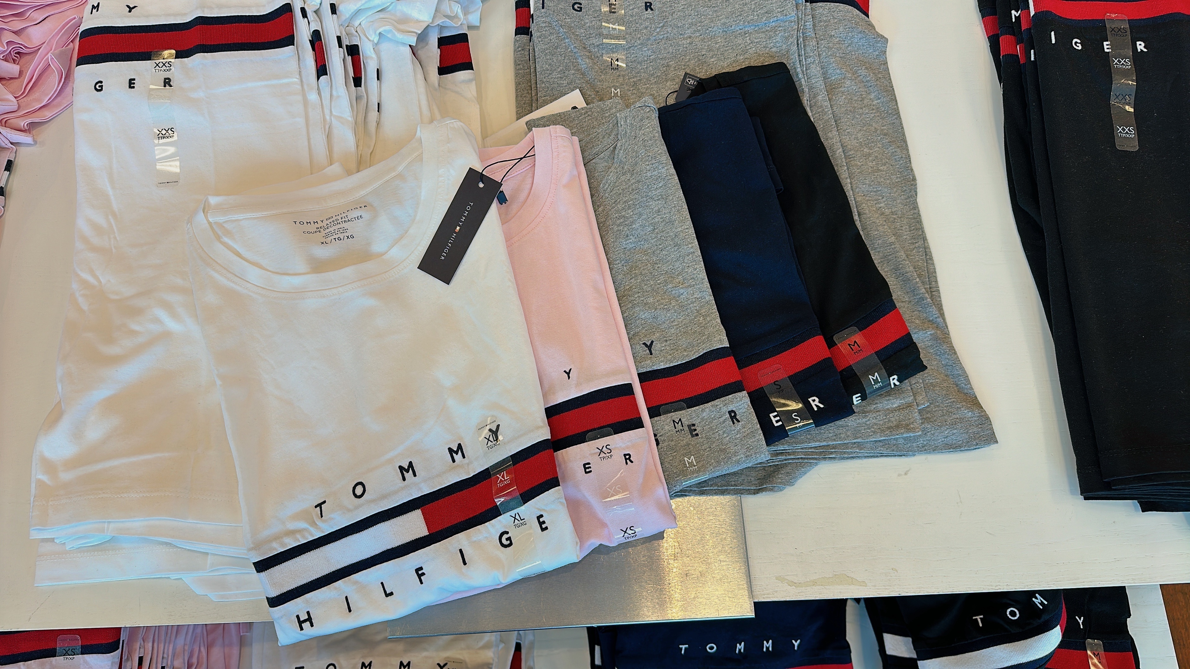 Tommy Hilfiger女裝長橫logo tee