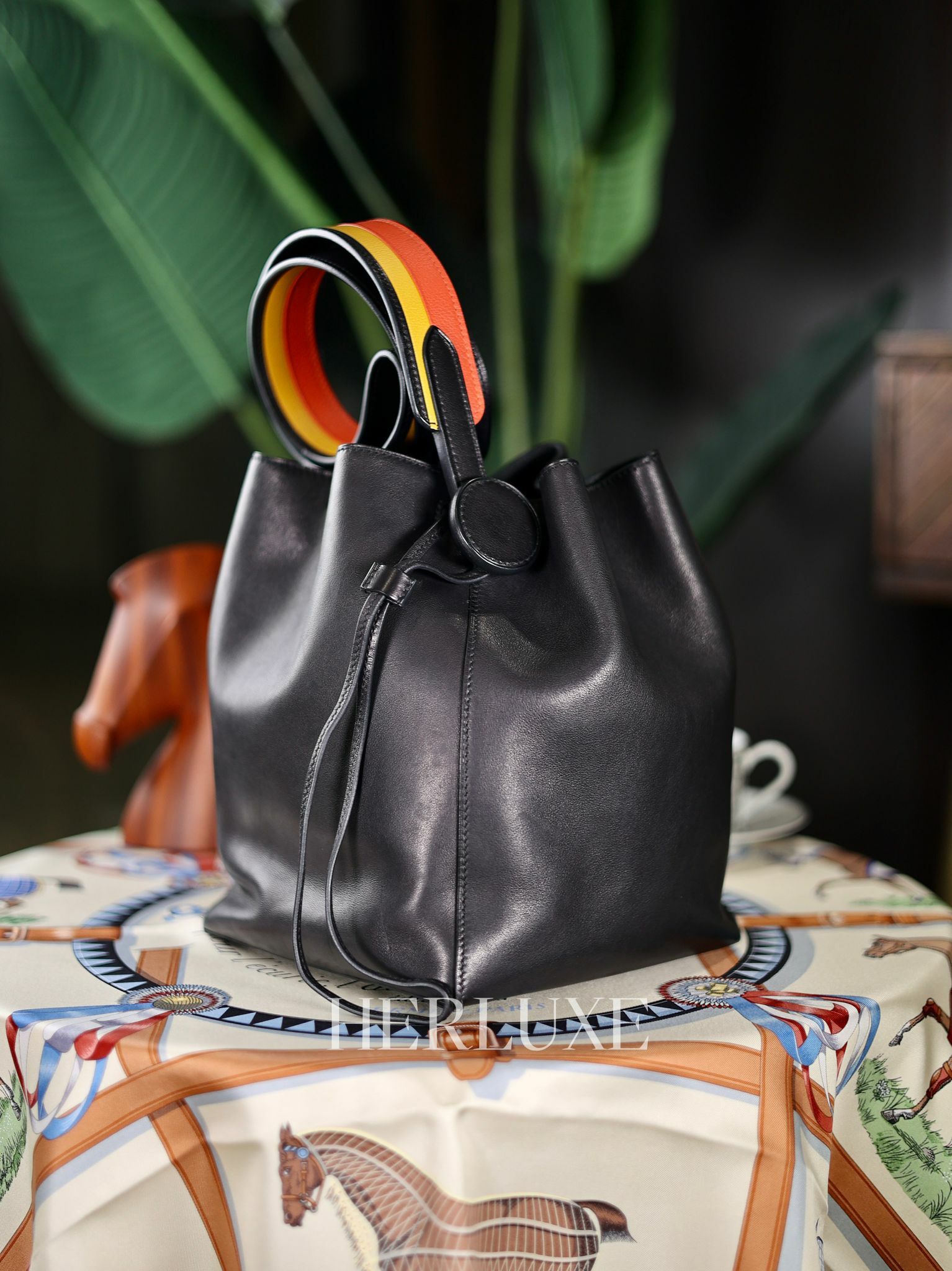 licol 17 noir/bleu indigo ck volupto  C （ 95 % new ）