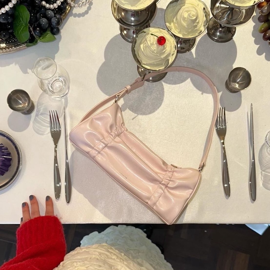 Stand Oil - Pleats Bag BABY PINK