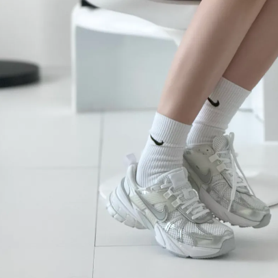 <官網限定> Nike V2k Run Runtekk 透銀（FD0736-104）