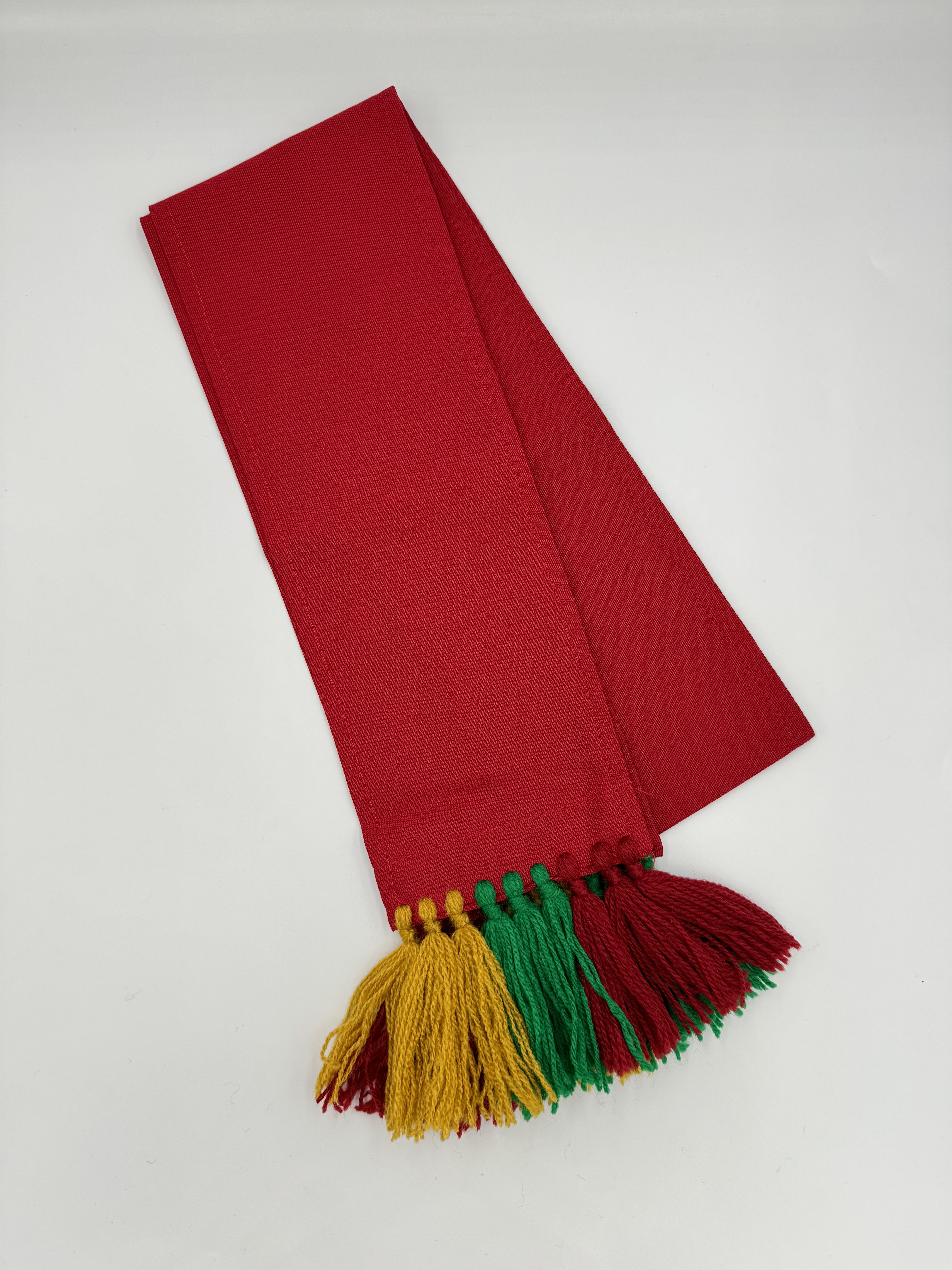 No.1紅素面織布流蘇頭巾.總長約165cm面寬約14cm