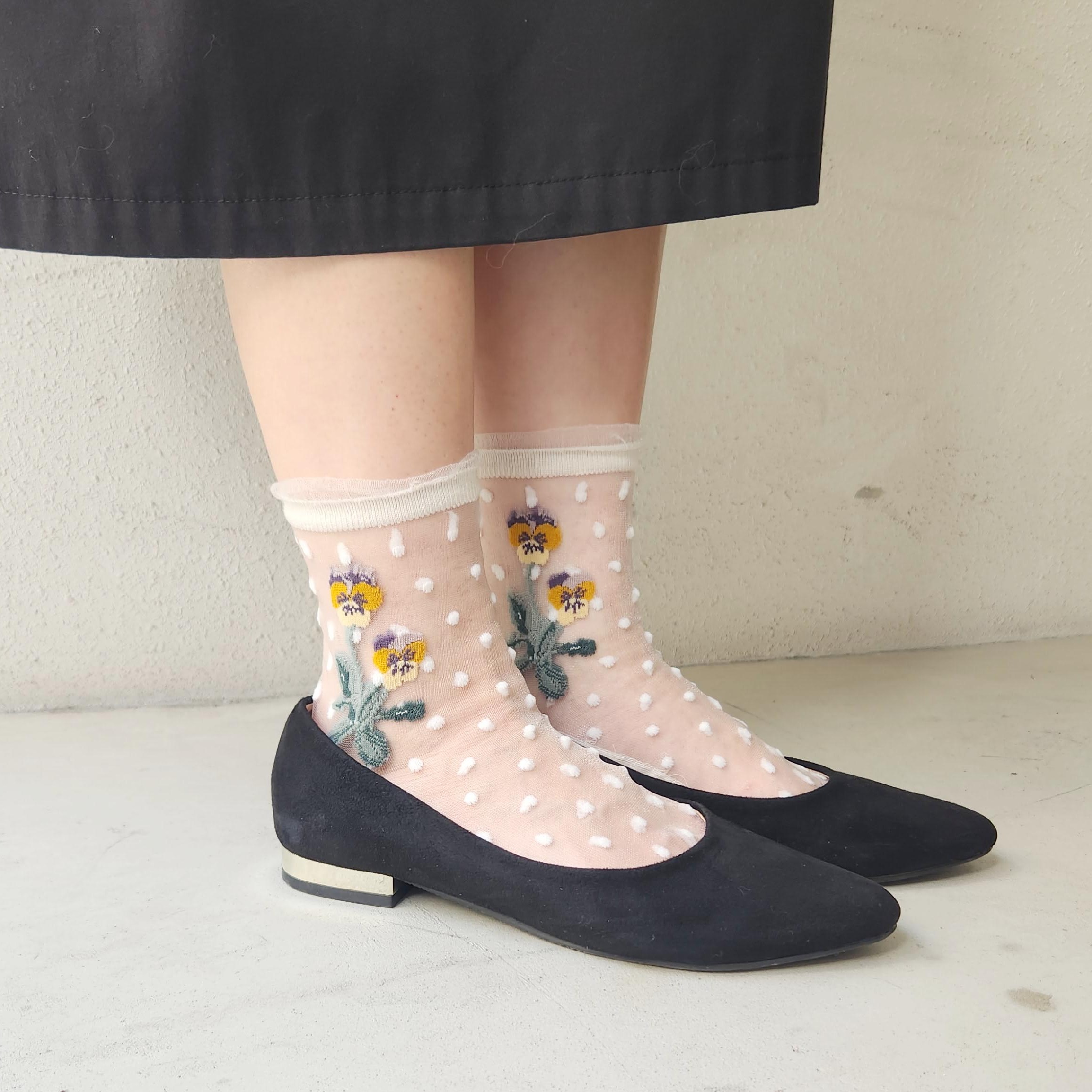 三色堇透紗短襪