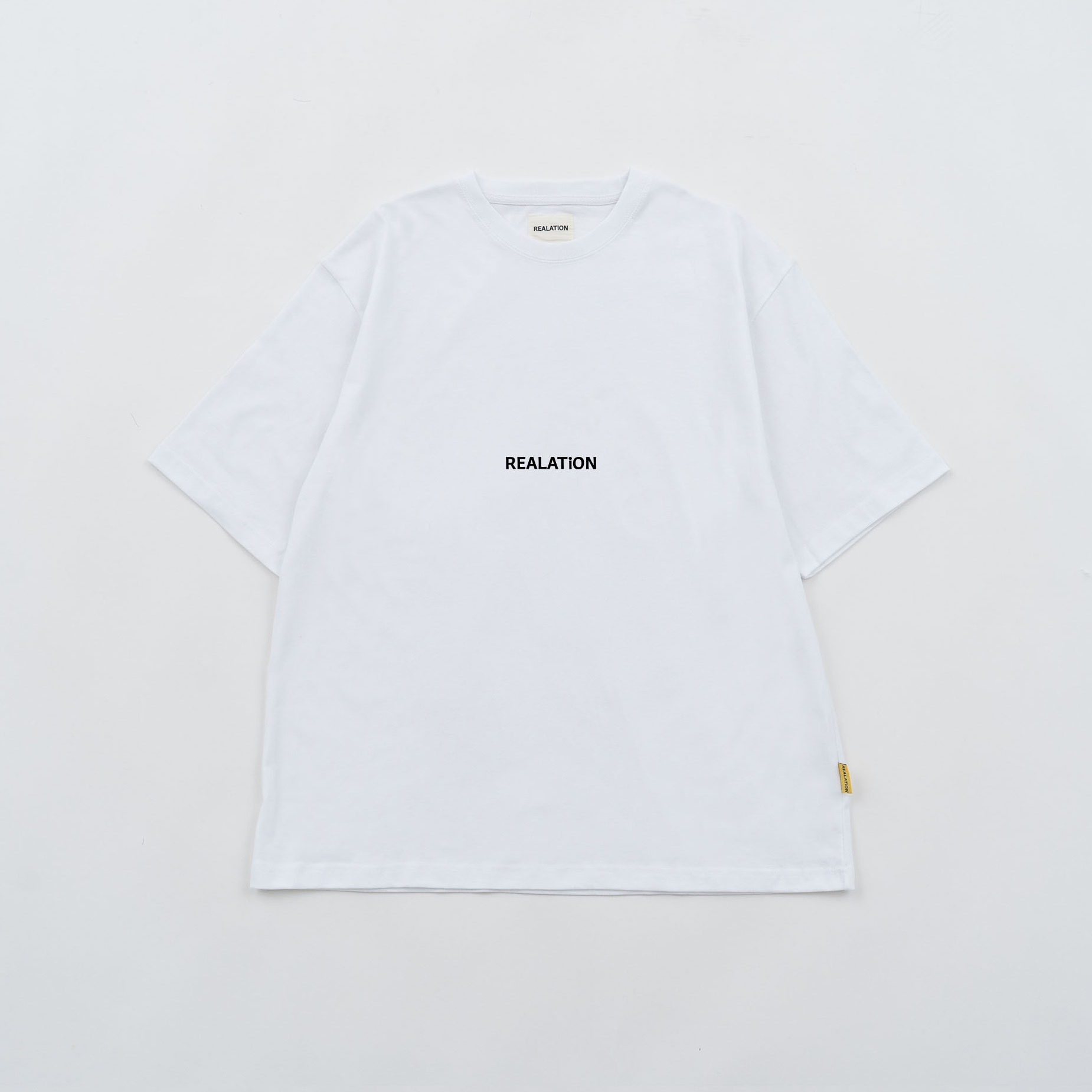 REALATiON 24SS OVERSIZE LOGO TEE - White