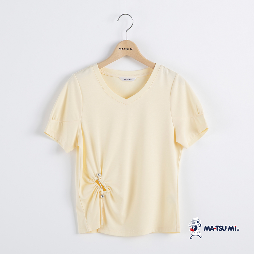MA‧TSU Mi V領珍珠別針抓皺造型上衣(粉黃.深藍)
