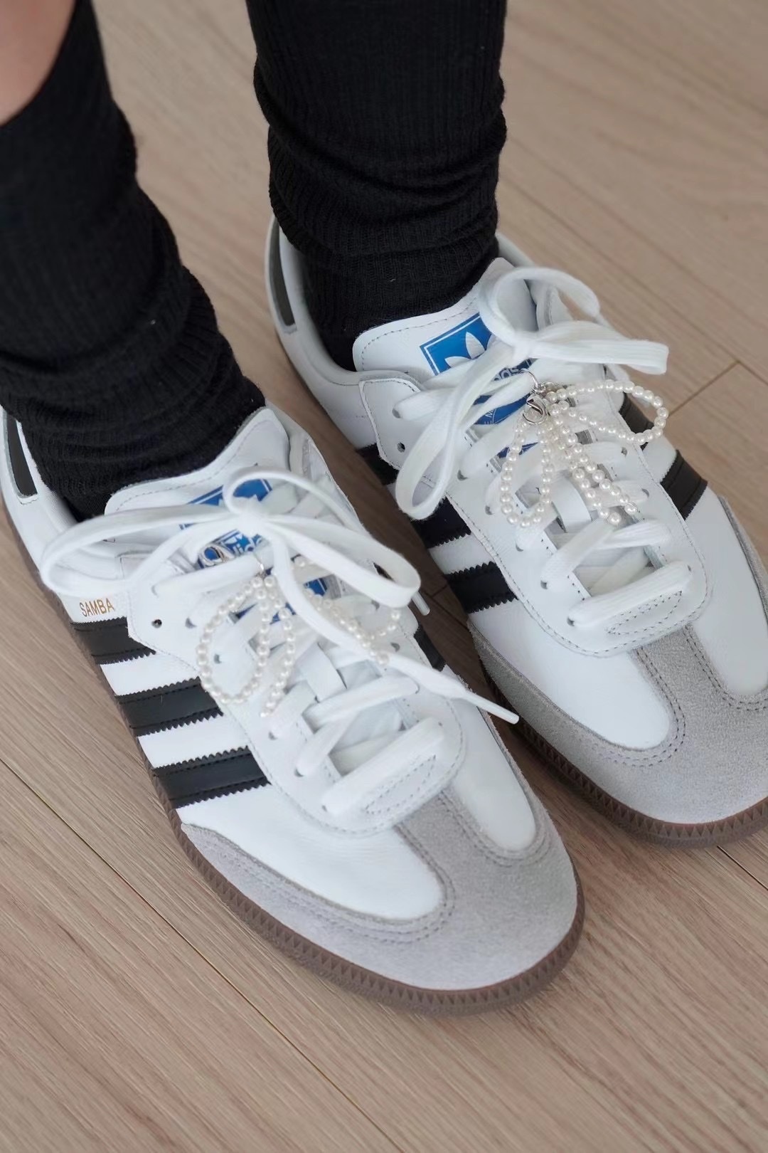 KR RIBBON PEARL SHOES ACC (H)