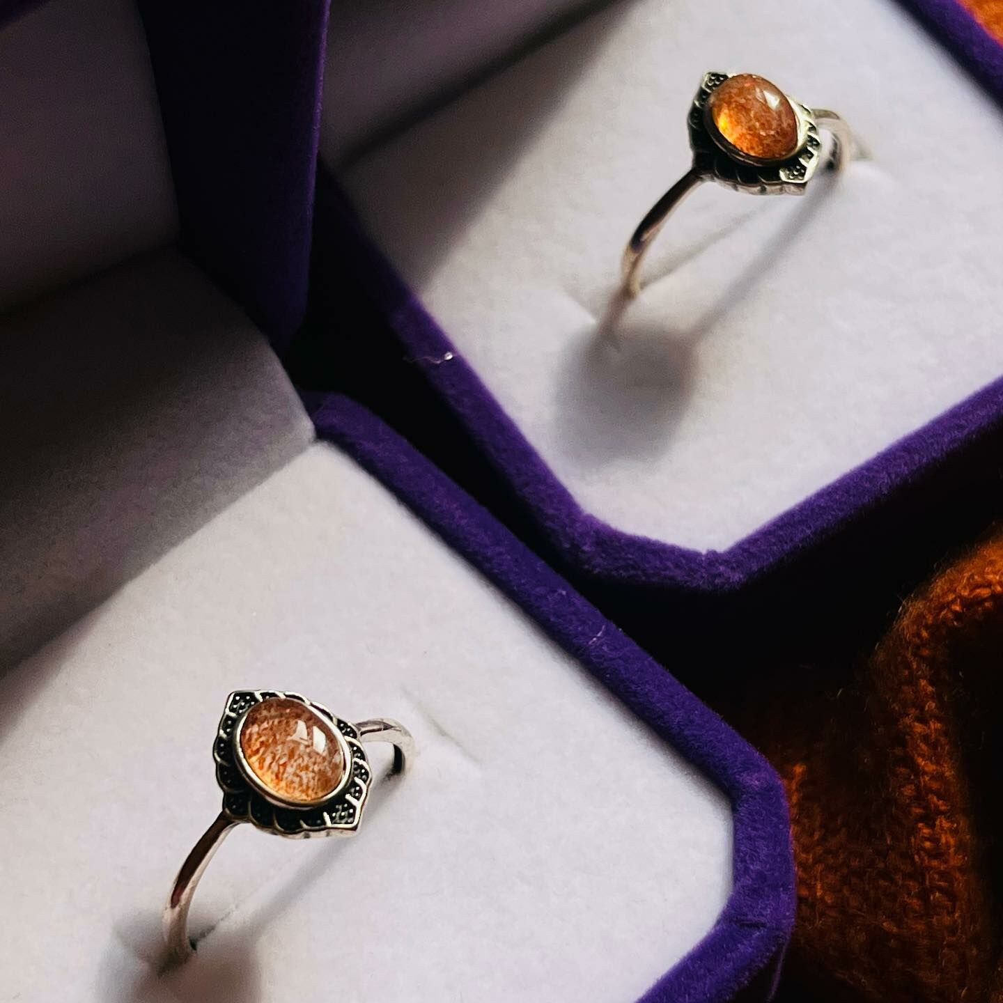 [原石] 金太陽石 925銀戒指（附盒子）