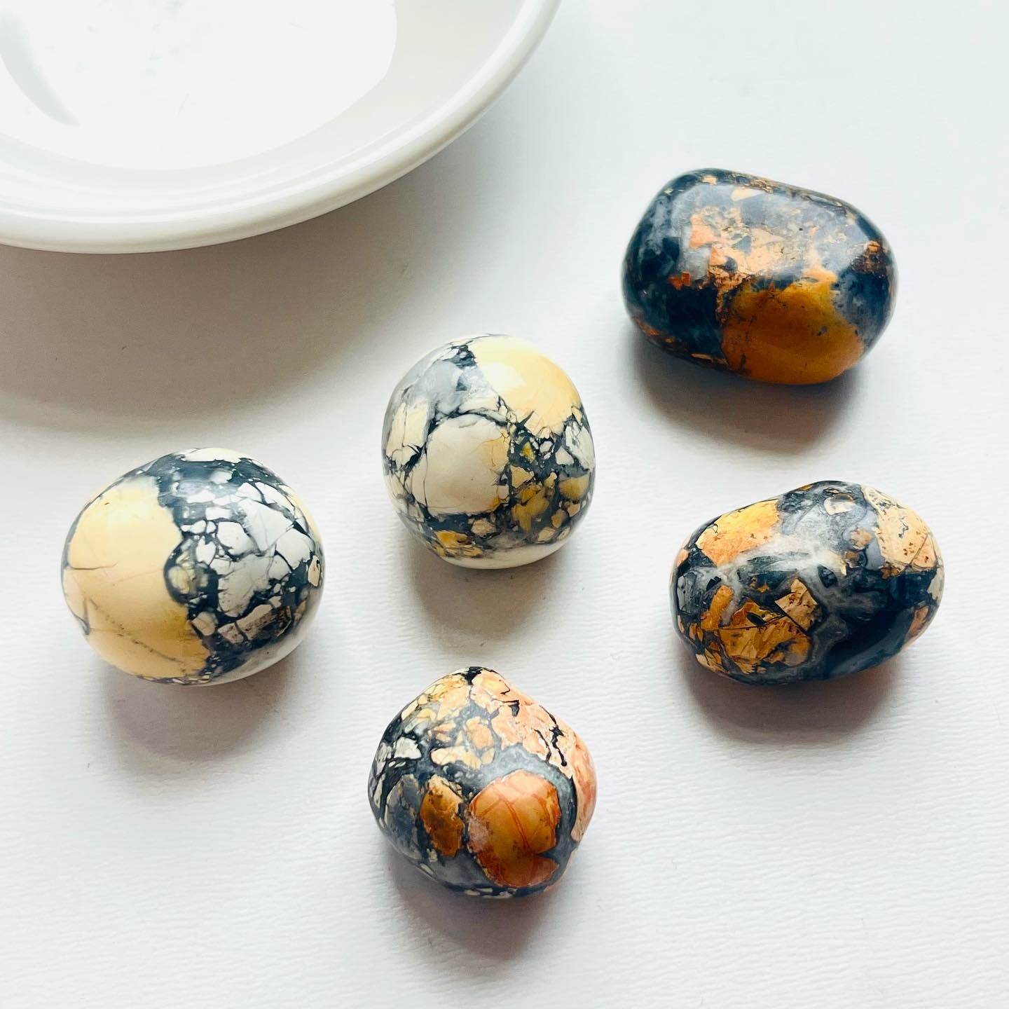 [原石] 印尼馬加諾碧玉