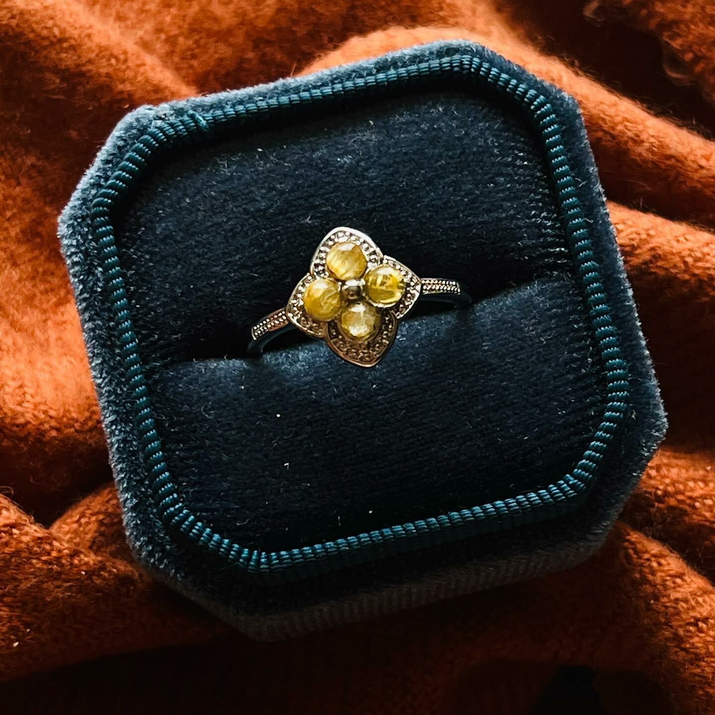 [原石] 鈦髮晶 四葉草水晶戒指