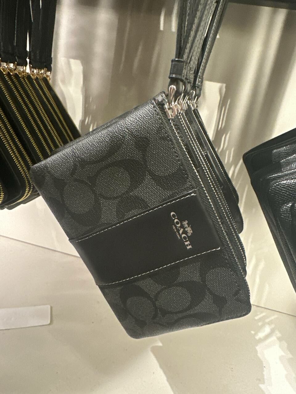 [S] COACH CS602 SIGNATURE PVC LEATHER CORNER ZIP,SV/GRAPHITE/BLACK, 196395280452 (SCO736)