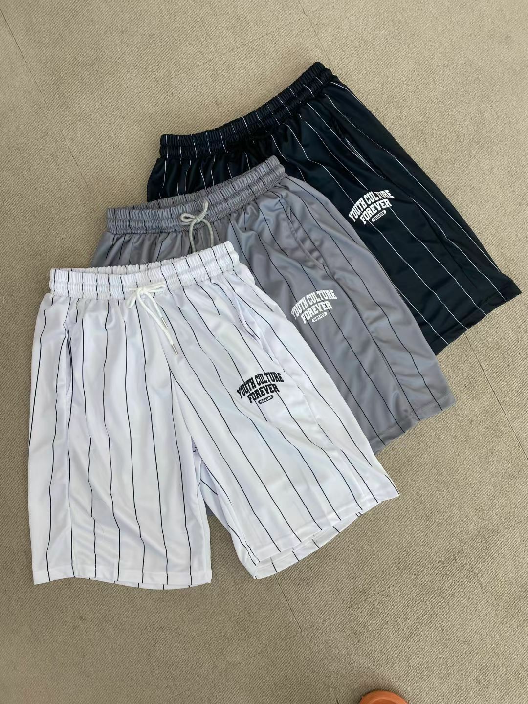 英文字直間短褲 And More-026P