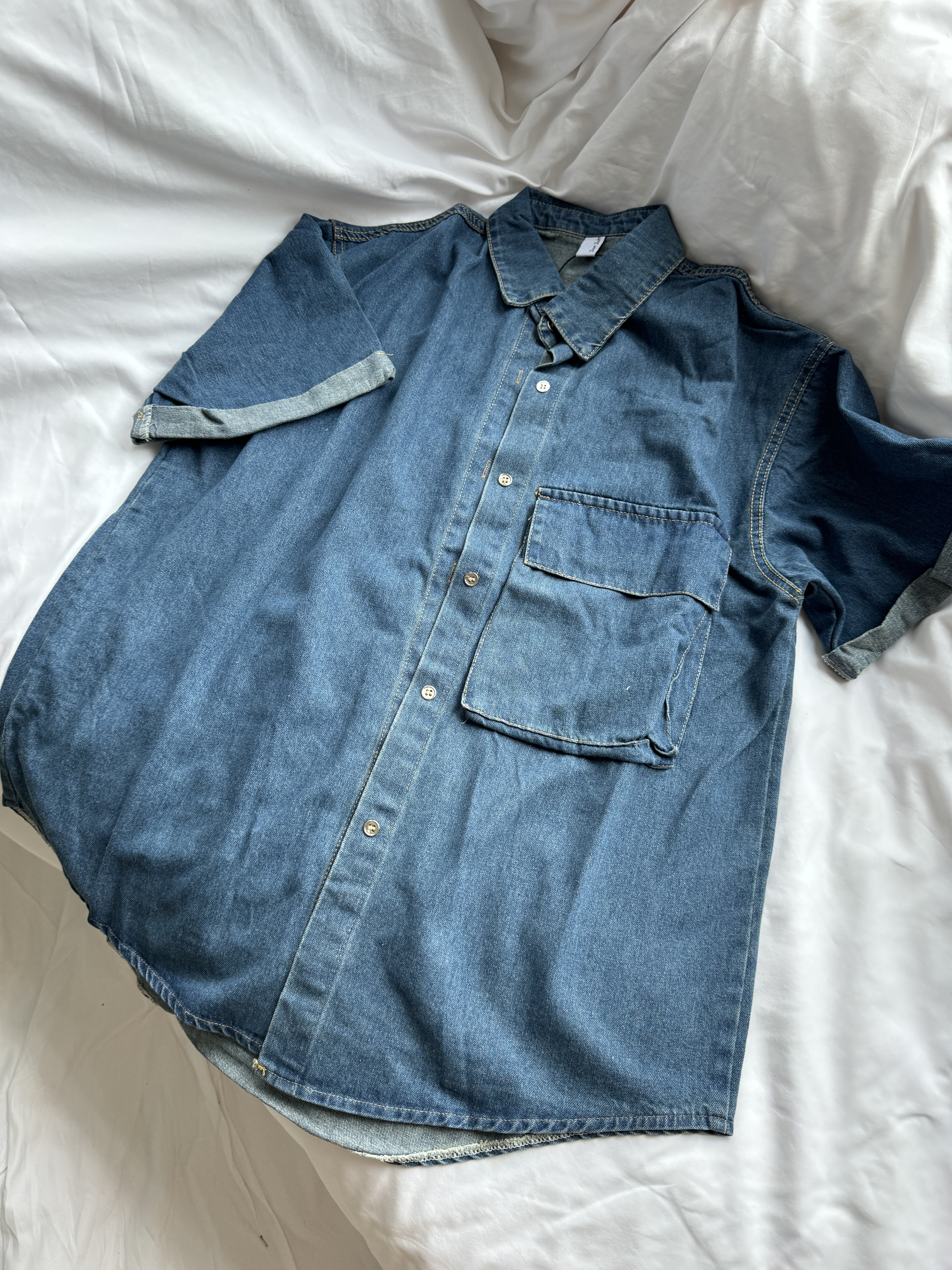 Apr.廣州連線 |深藍寬版口袋襯衫 ∣