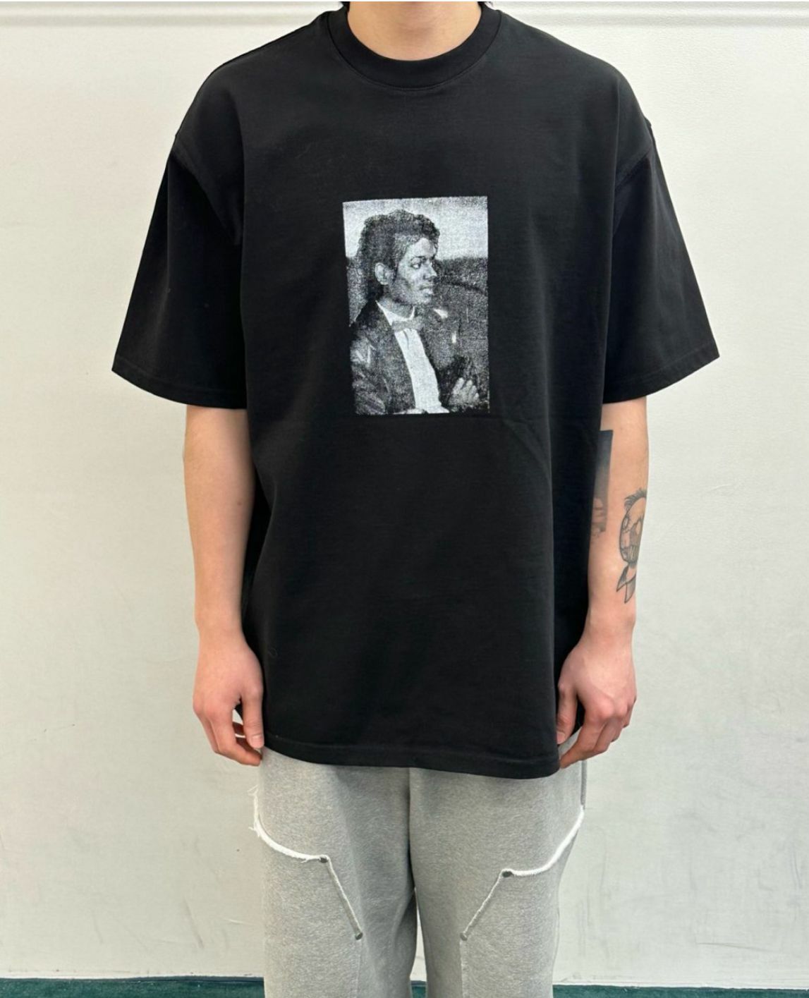 人像圖案短袖Tee WELL DONE-027T