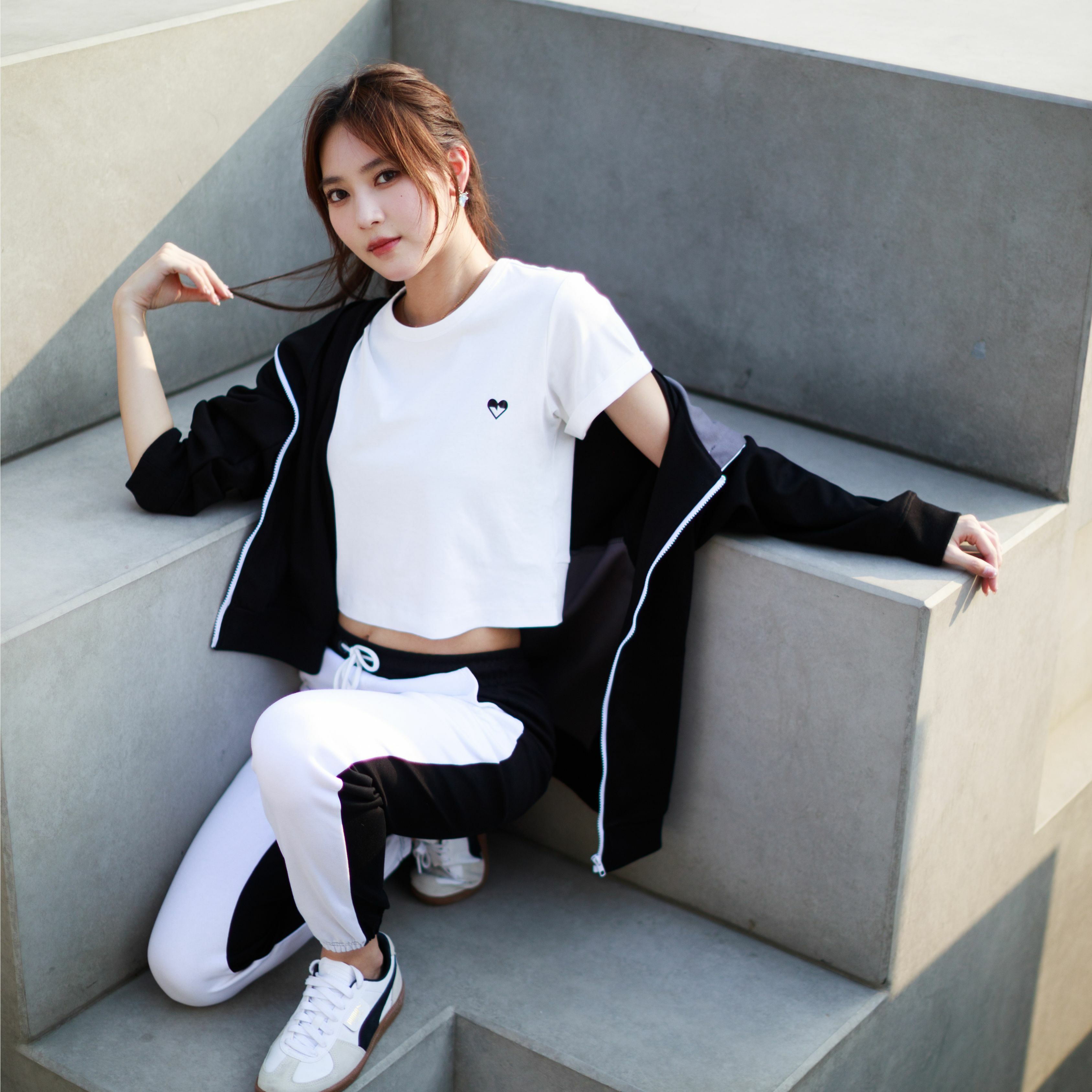 FLAKEY ACTIVE BLOCKING Unisex 運動外套(黑)