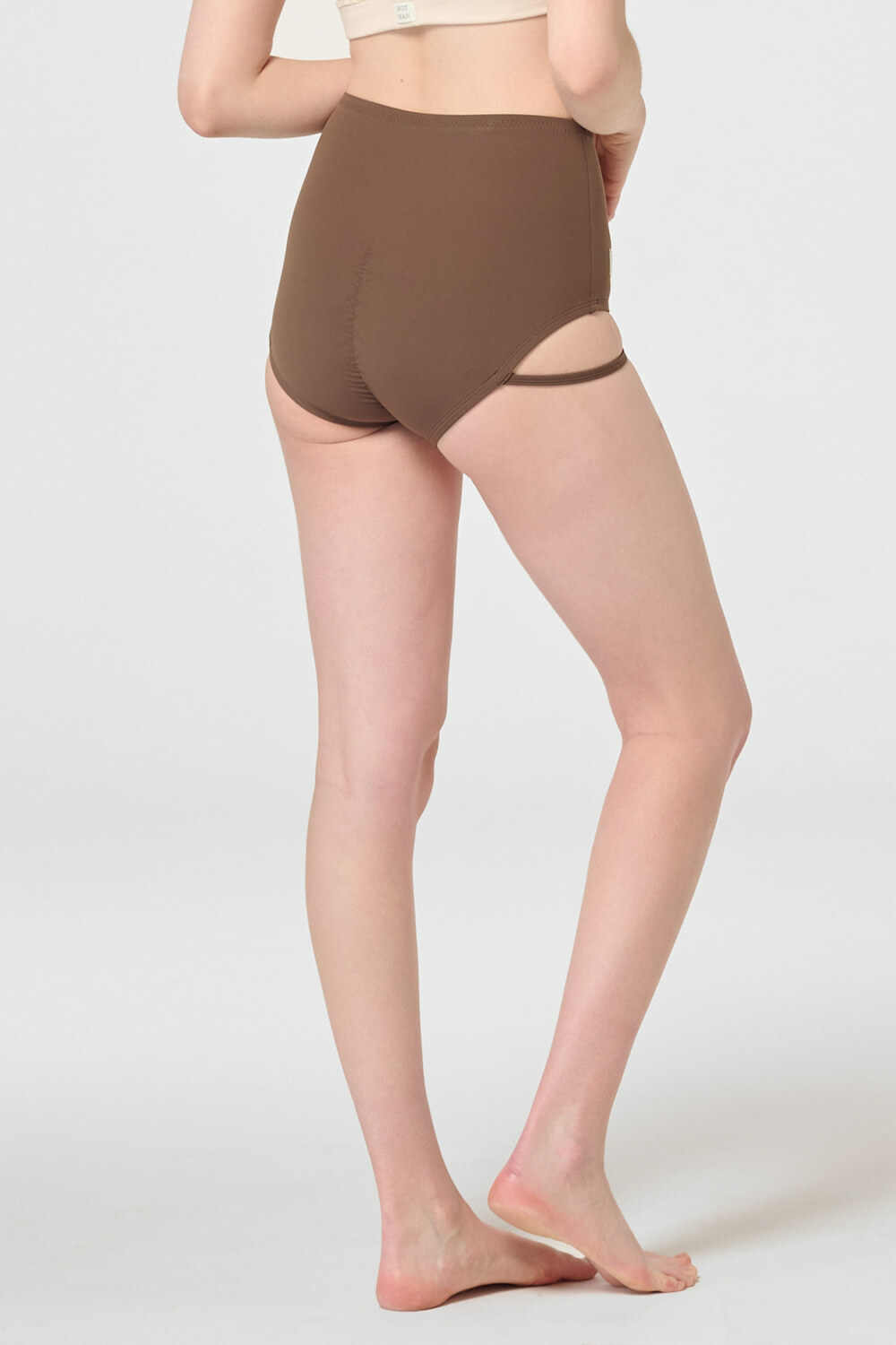 Groove Garter Shorts - Milk Brown