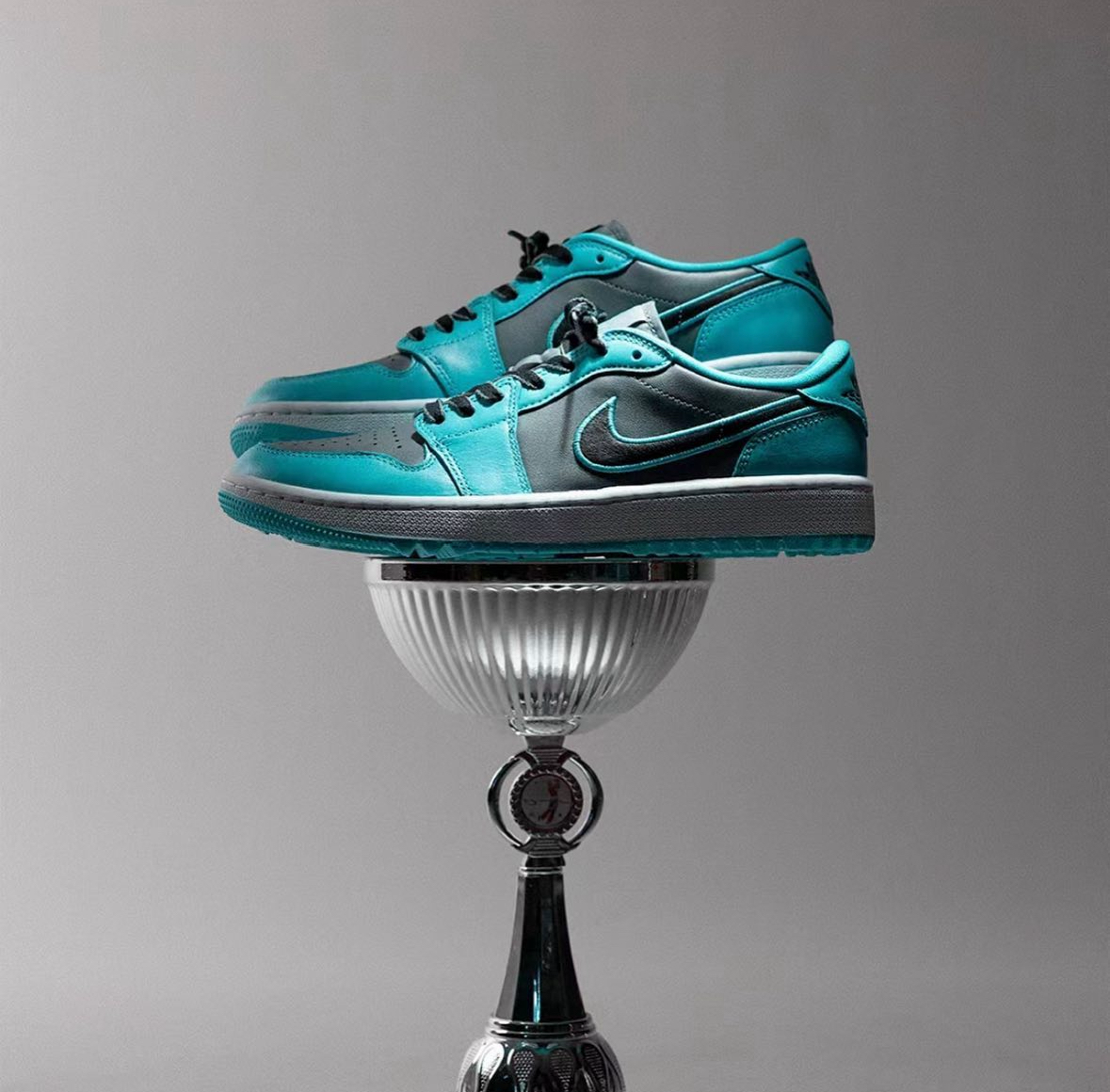 Jordan 1 Low Golf Cool Grey/Gamma Blue ⚡️
