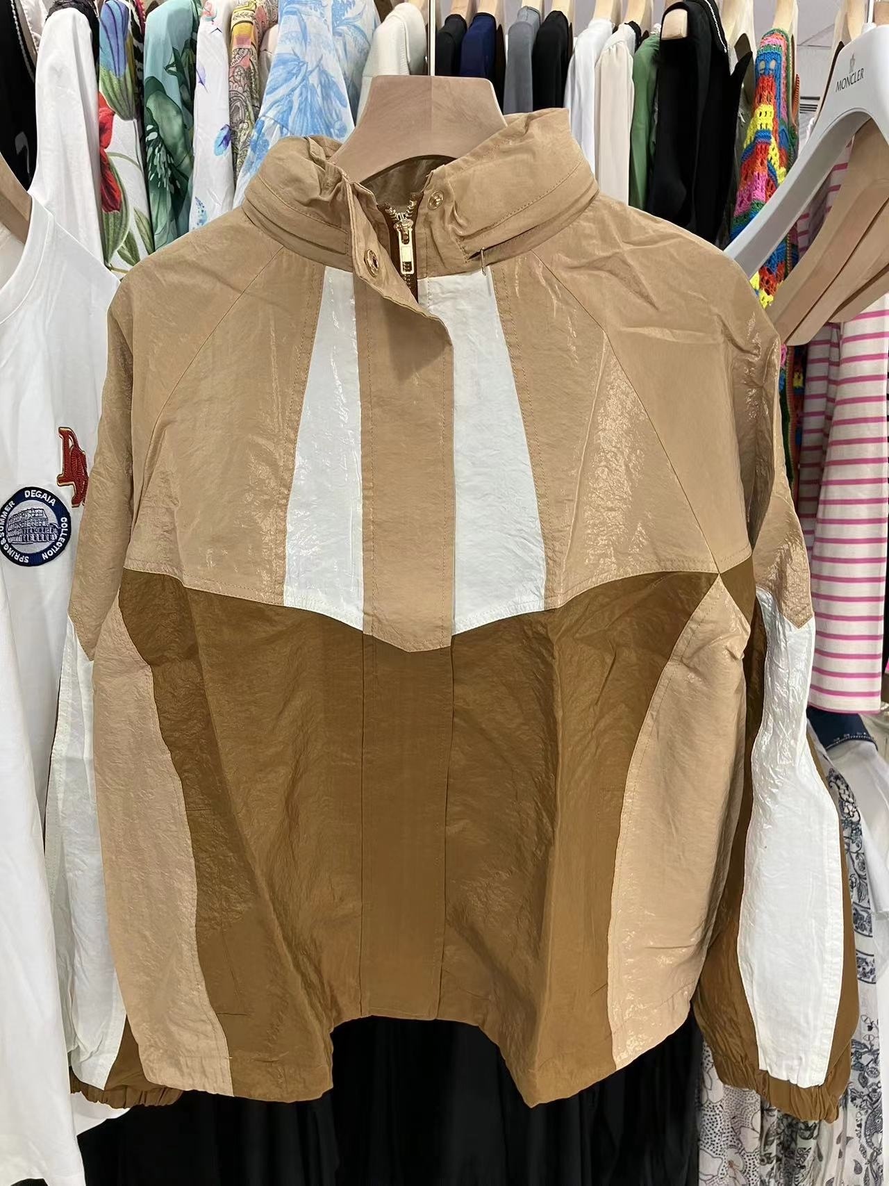 焦糖色外套 袖口小穿窿 -M