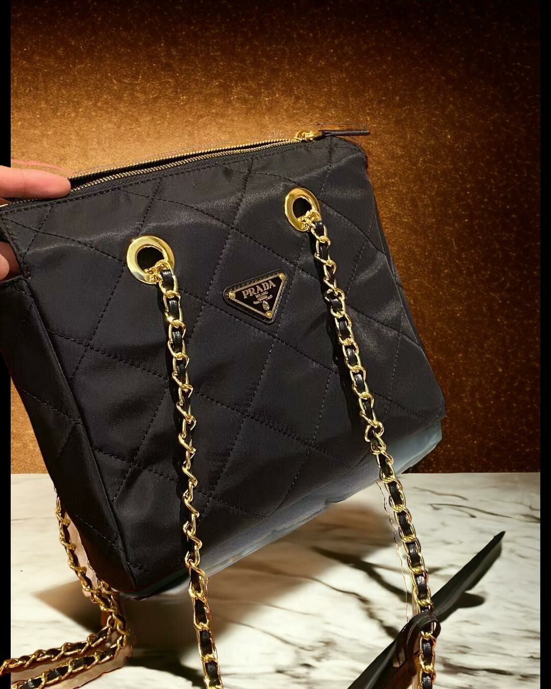 Prada 菱格鏈條包