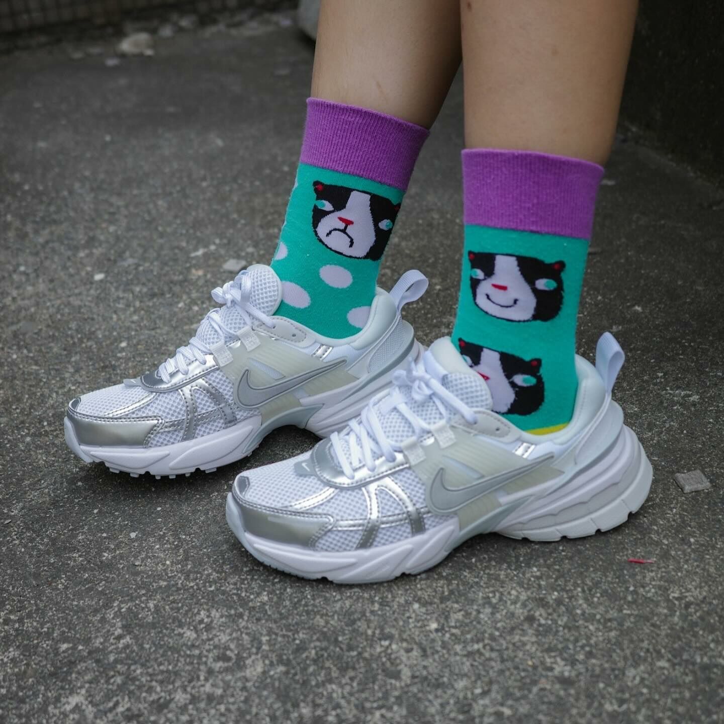 Nike V2K Run 灰白 透明銀 FD0736-104