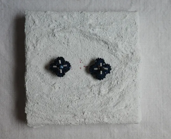 窗的遠方 - 深藍