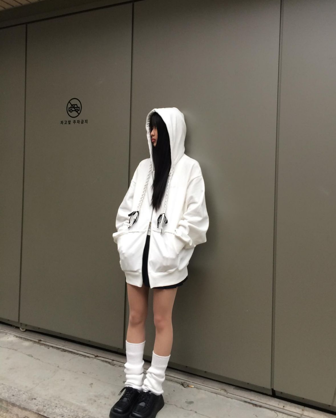 YOUHEE) SAKURA同款! RIBBON DETAIL HOOD ZIP-UP | 2color