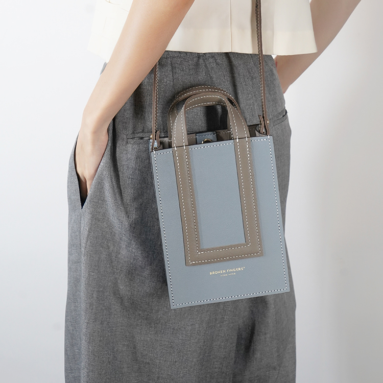 Box Tote XS 【 Horizon Light Blue X Sandstone Beige 】Italian Goatskin Handbag