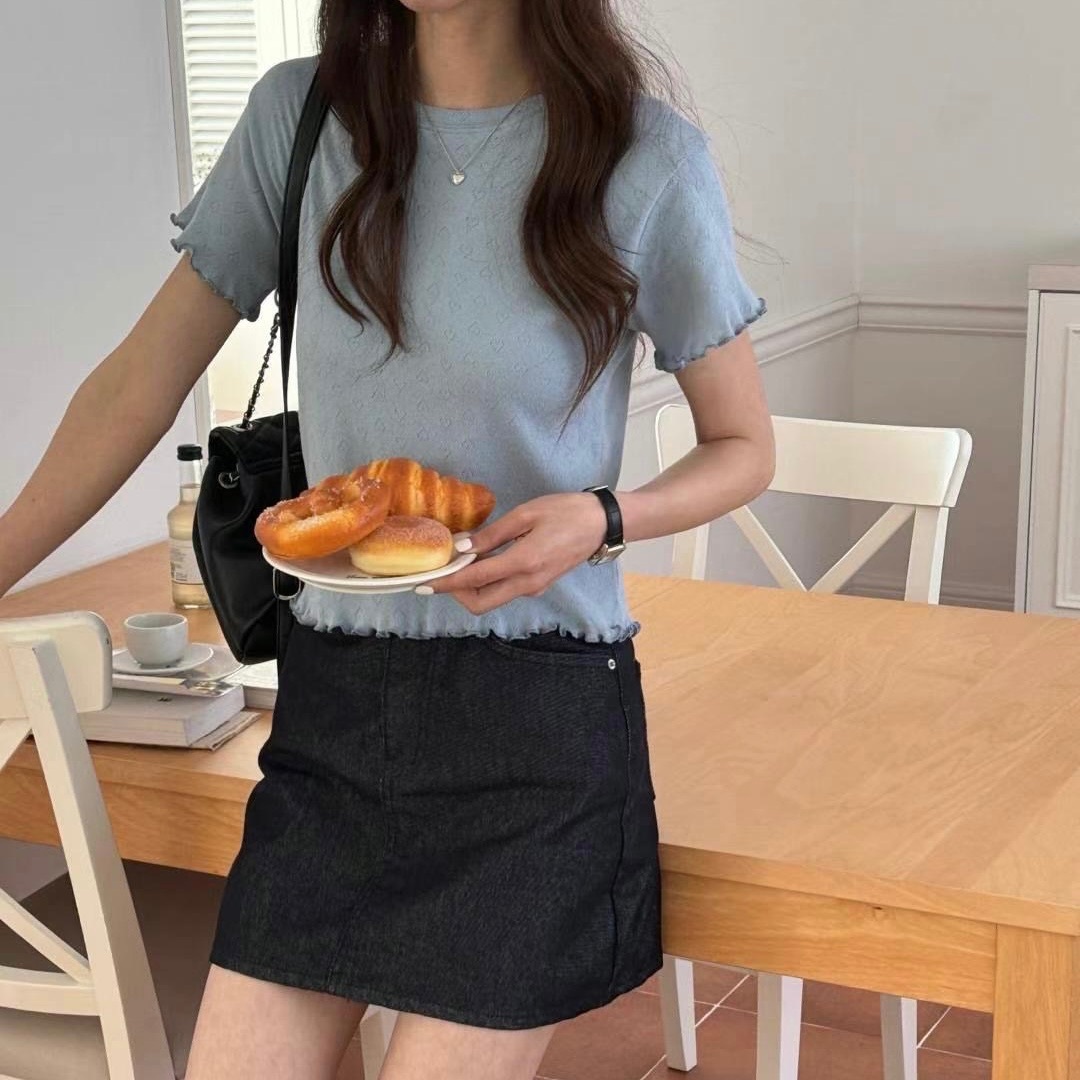 【優惠現貨】韓國愛心暗花彈性上衣（4色）