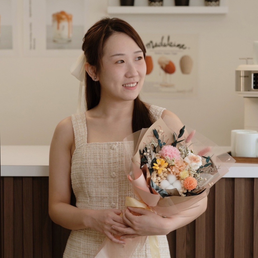 love u 系列康乃馨花束/ 櫻花粉康乃馨花色