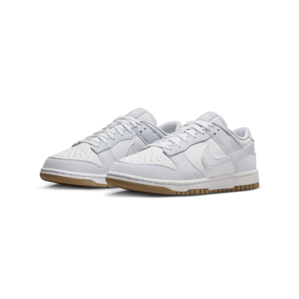 W Nike Dunk Low Next Nature Football Grey Gum 冰心藍 FN6345-100