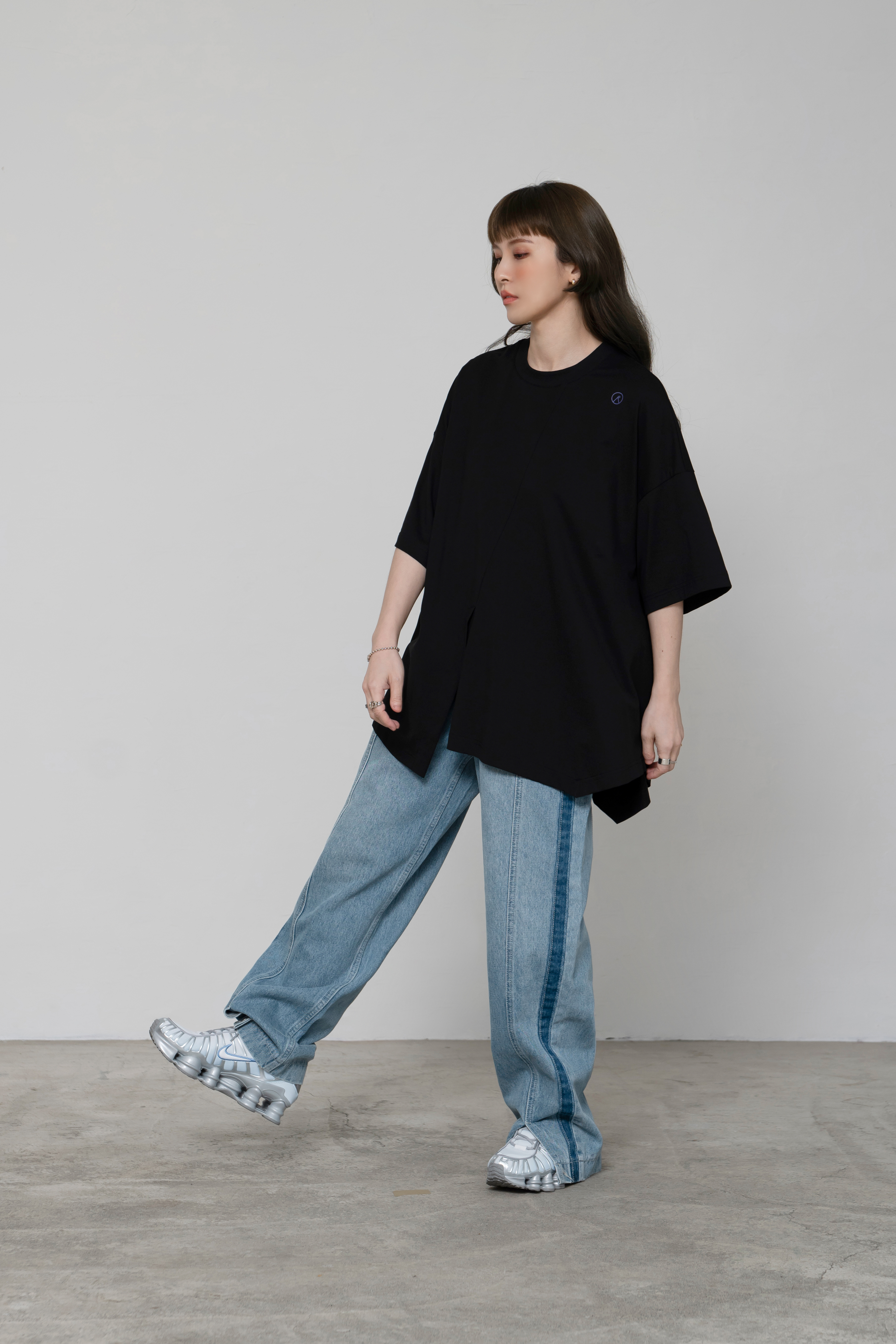RE:tain -  Irregular Cut Tee | Black
