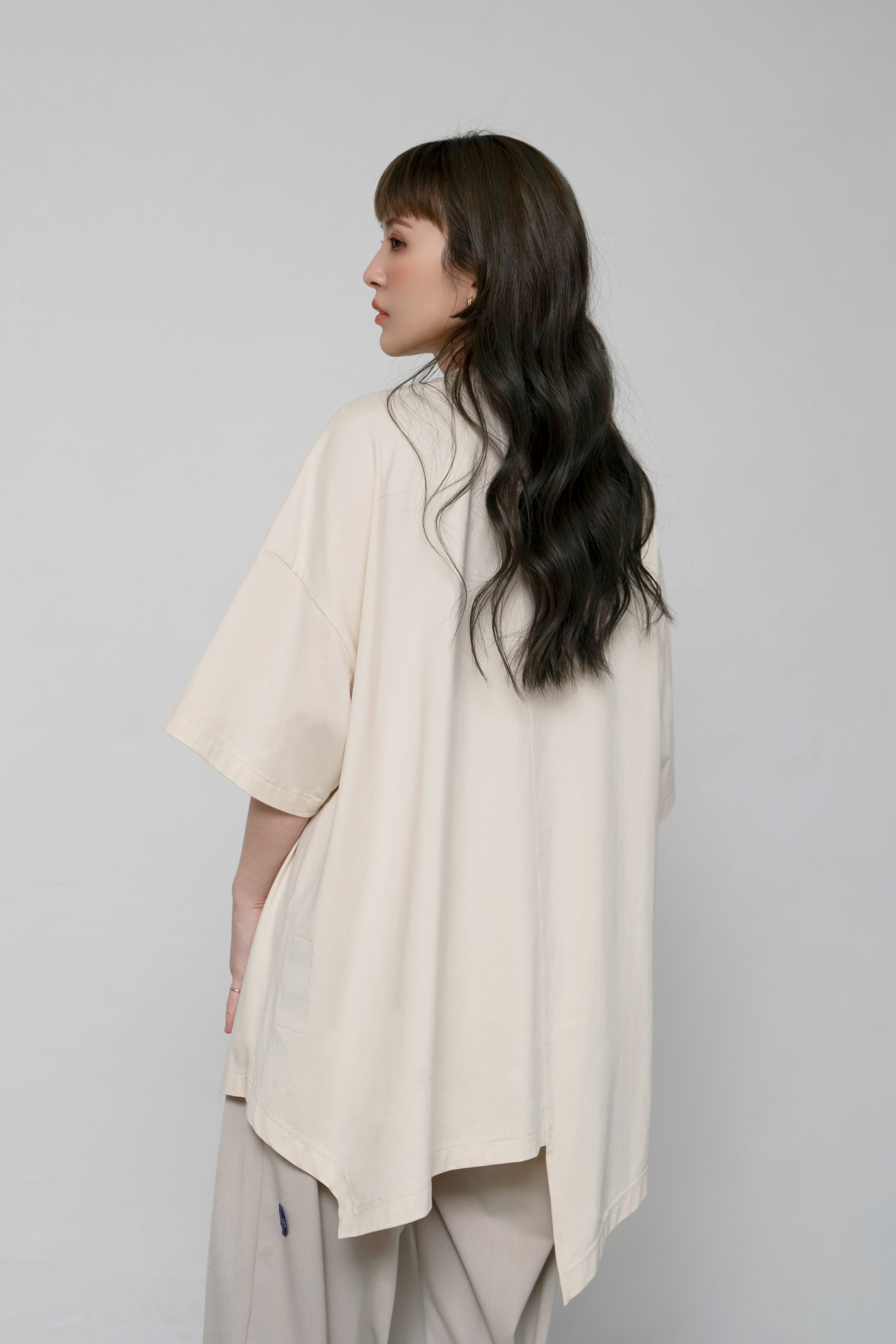 RE:tain -  Irregular Cut Tee | Cream