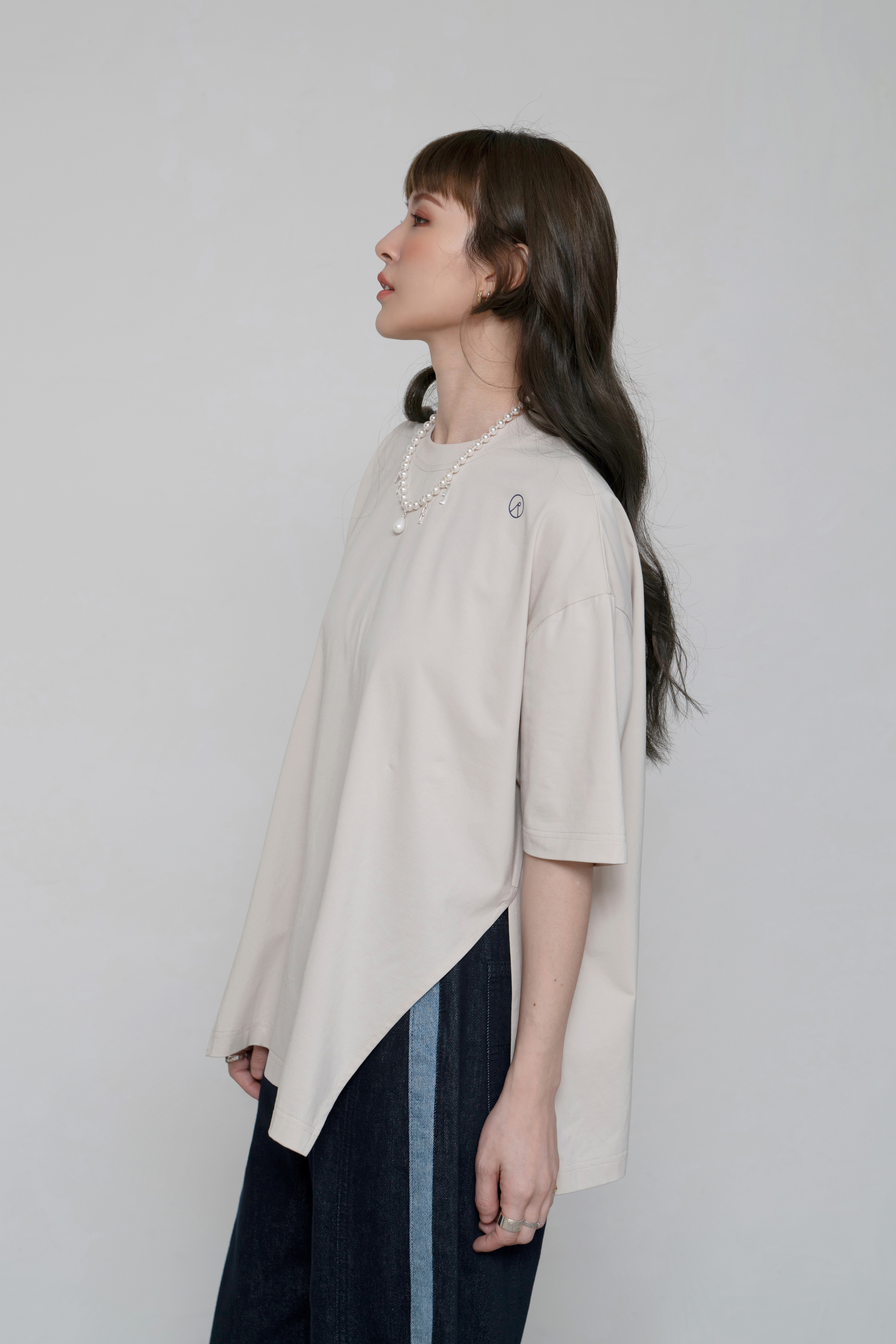 RE:tain - Slit Bottom Tee | Oat