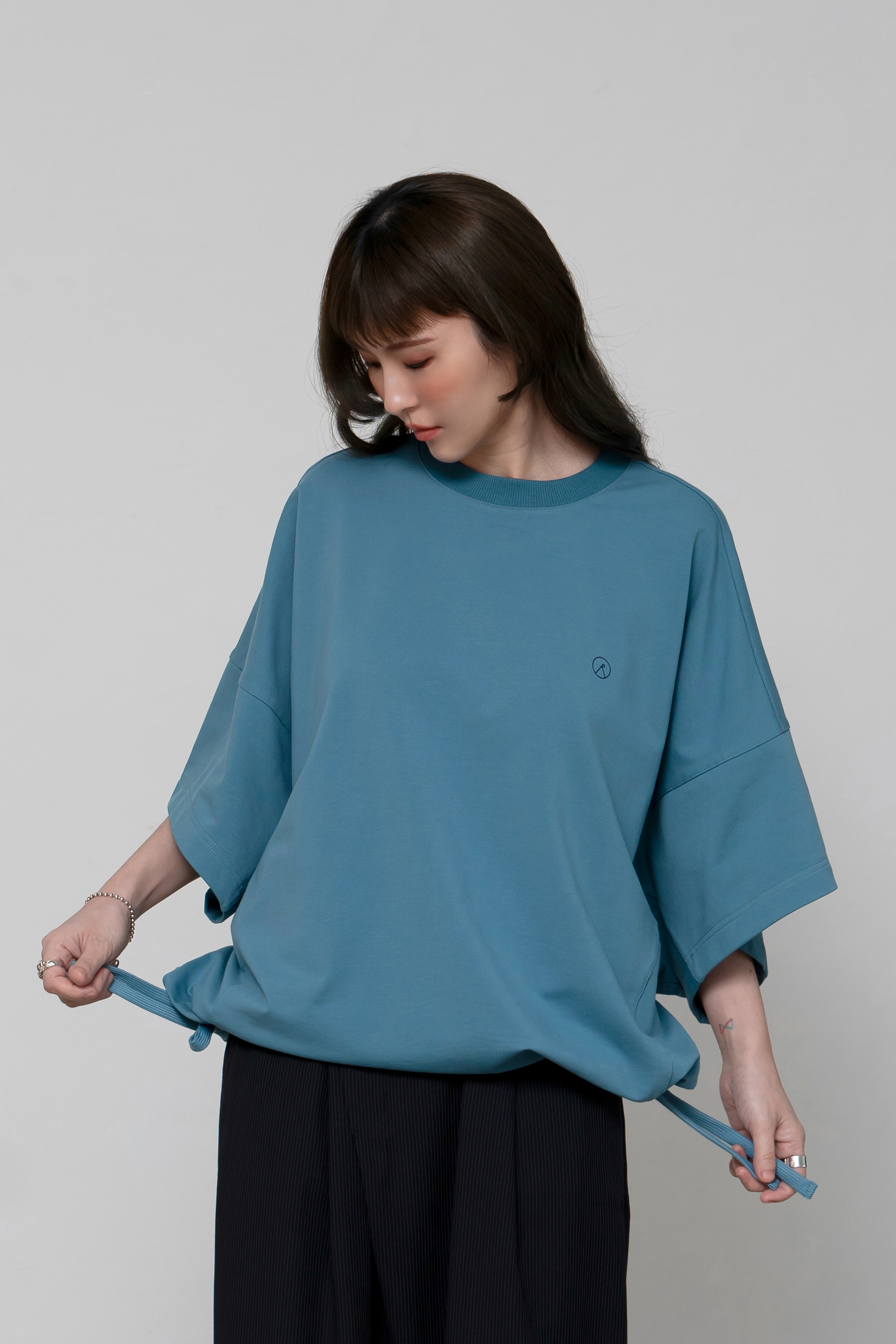 RE:tain - T-shaped Tee | Lake Blue