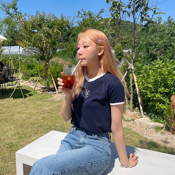 #現貨 韓國 muahmuah 撞色設計logo 圓領短踢 上衣 (MUT22059)